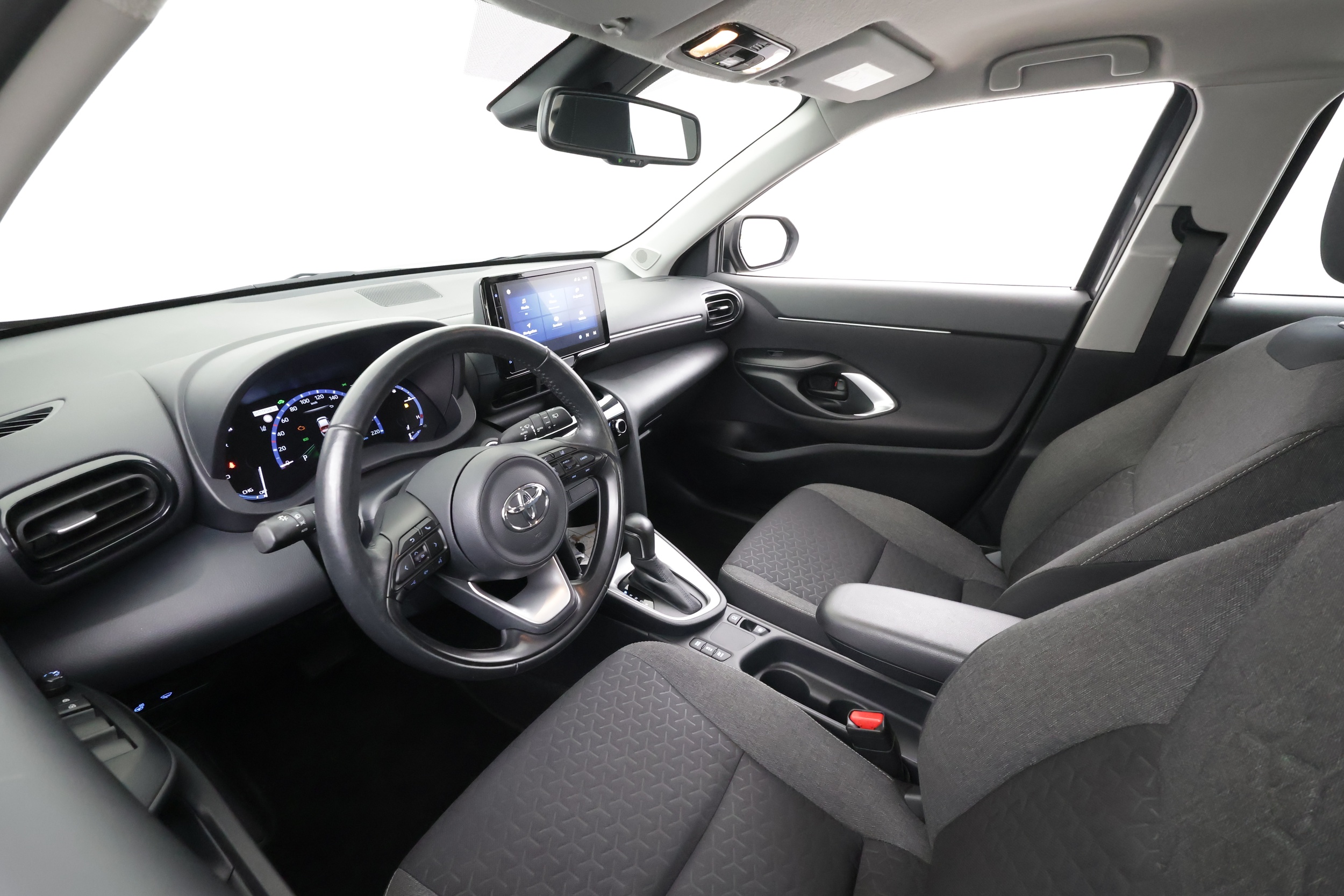 Toyota Yaris Cross 15
