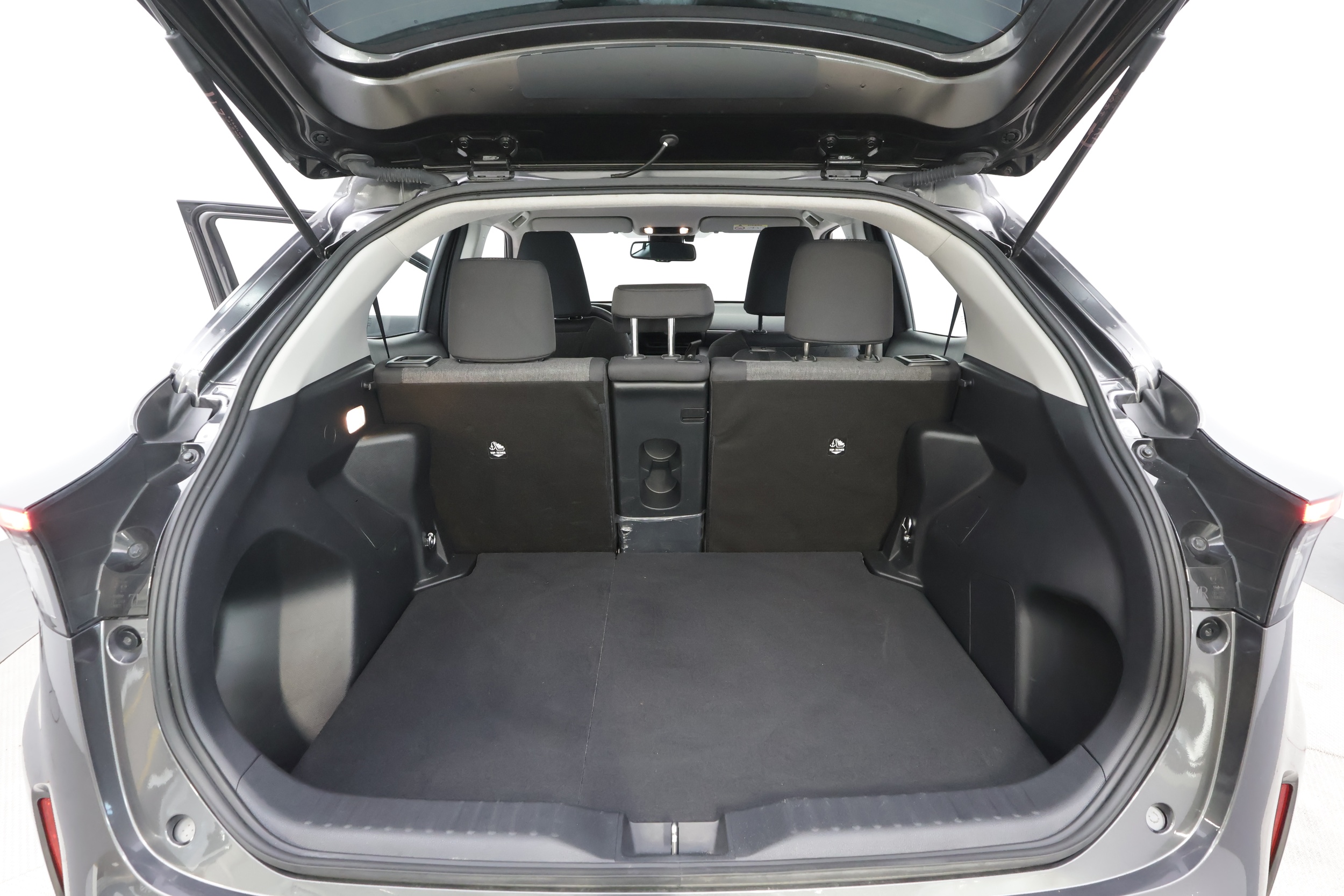 Toyota Yaris Cross 23