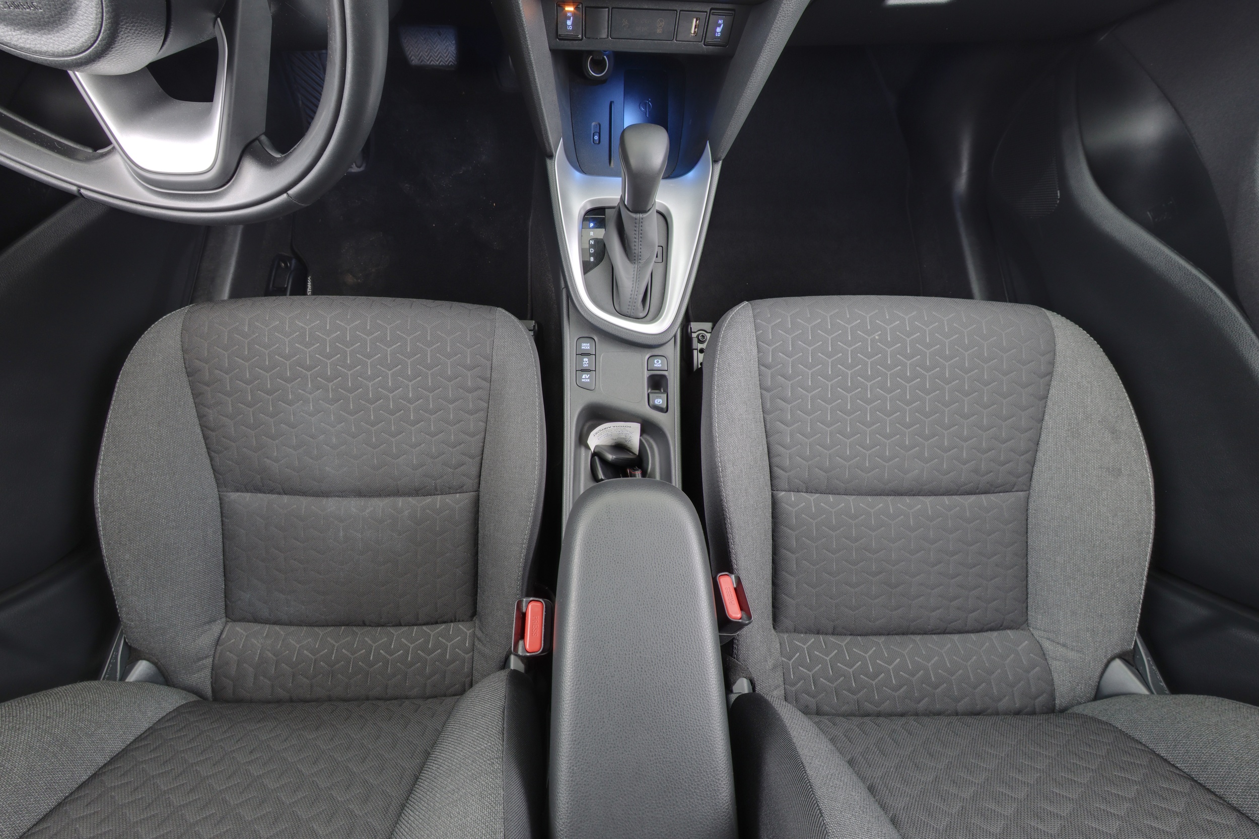 Toyota Yaris Cross 13