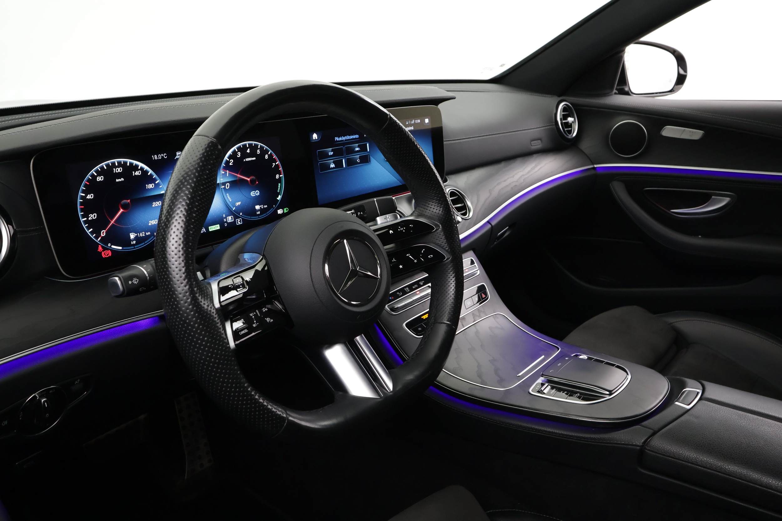 Mercedes-Benz E 8