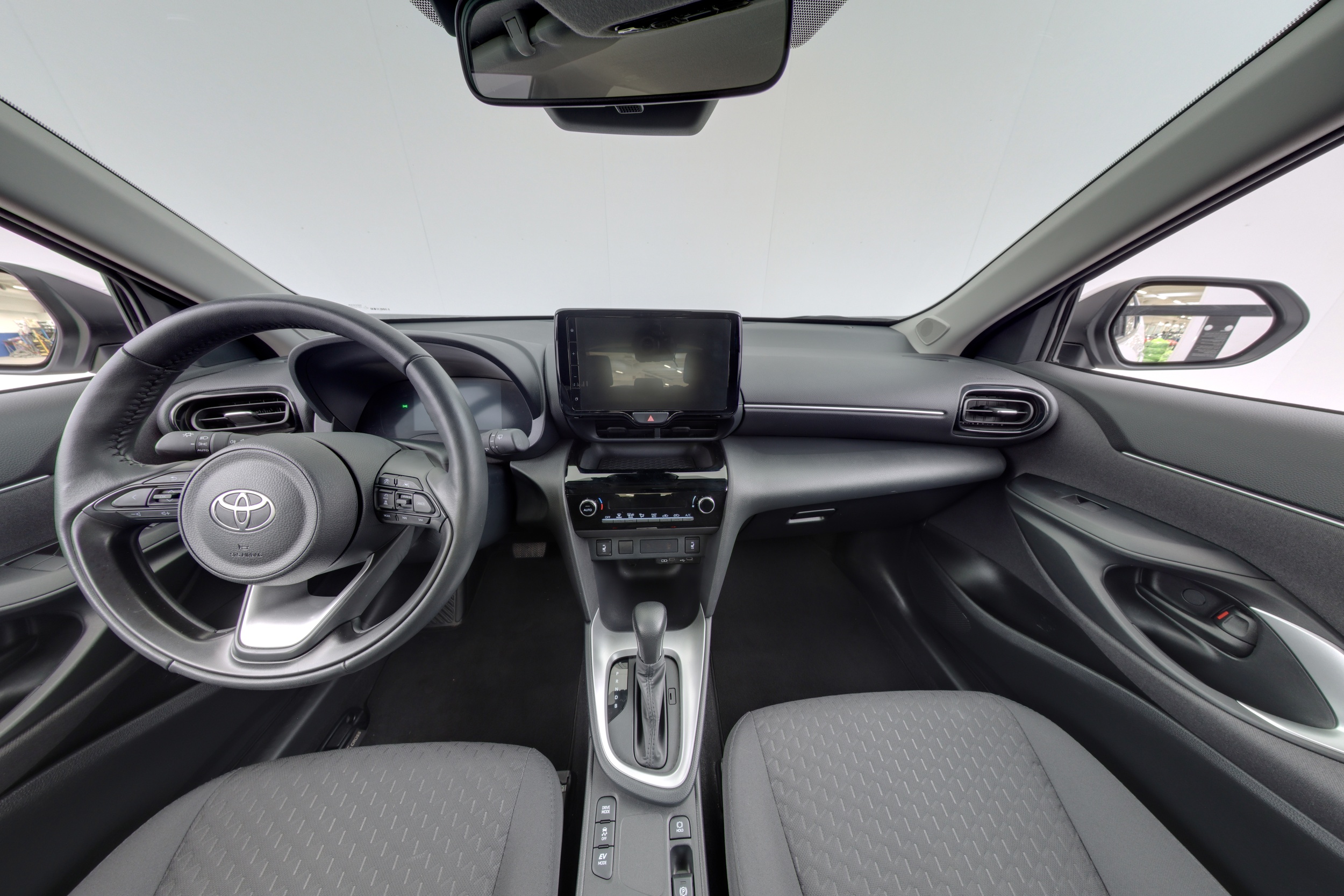Toyota Yaris Cross 10