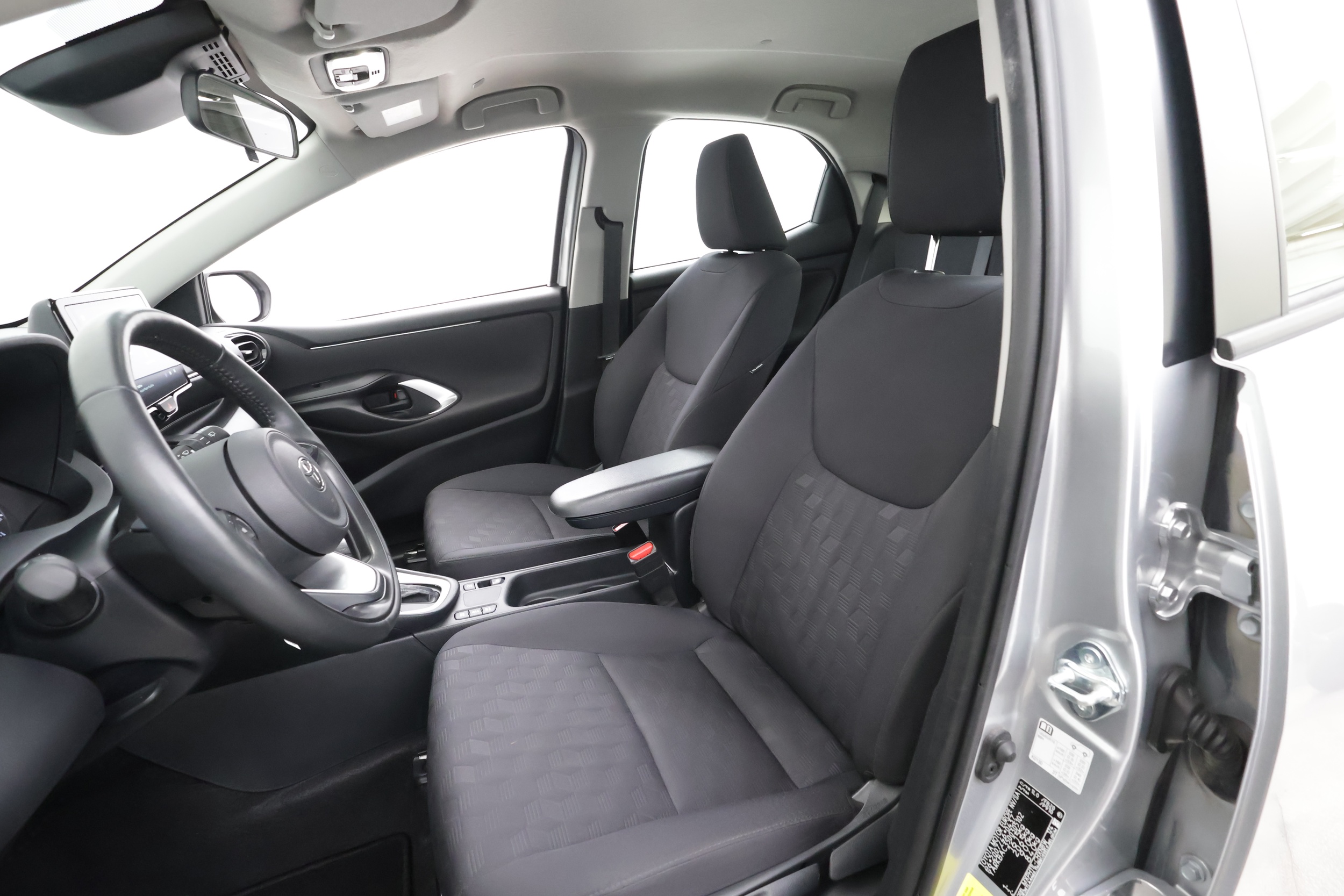 Toyota Yaris 16