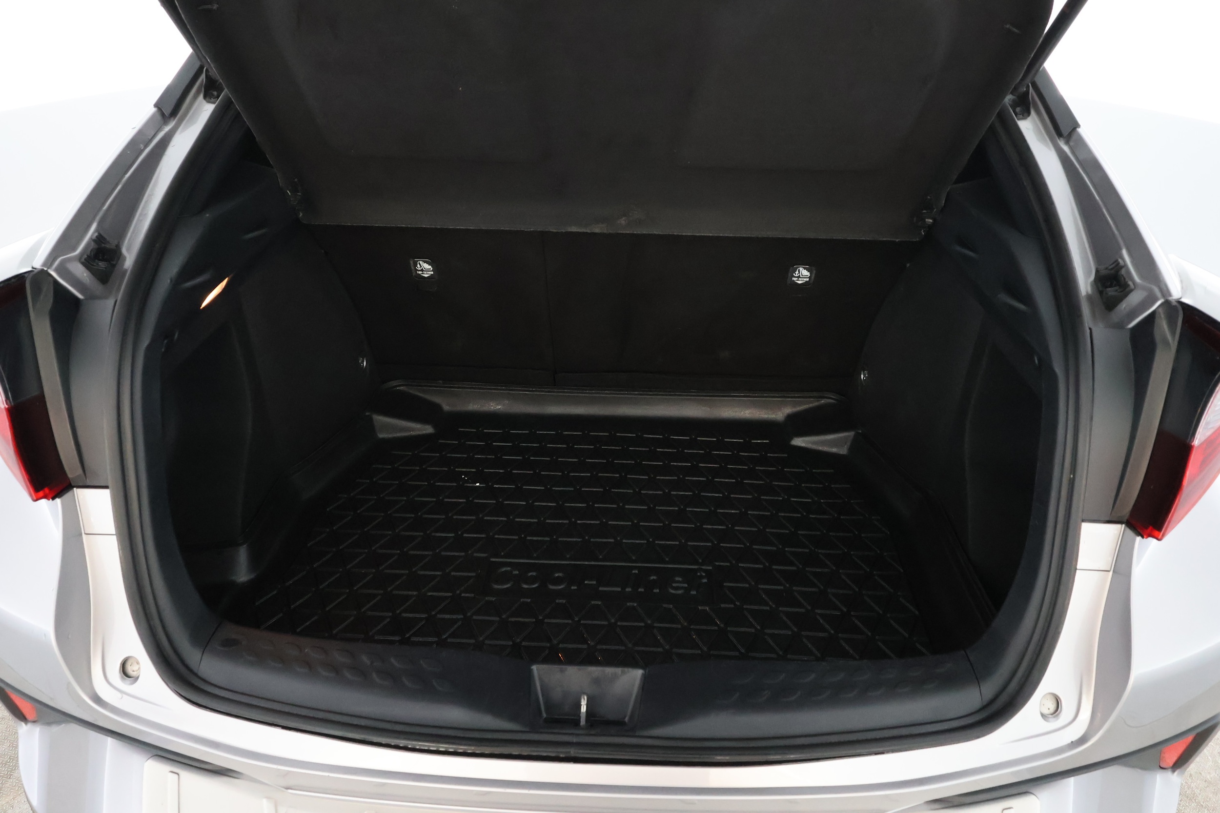 TOYOTA C-HR 17