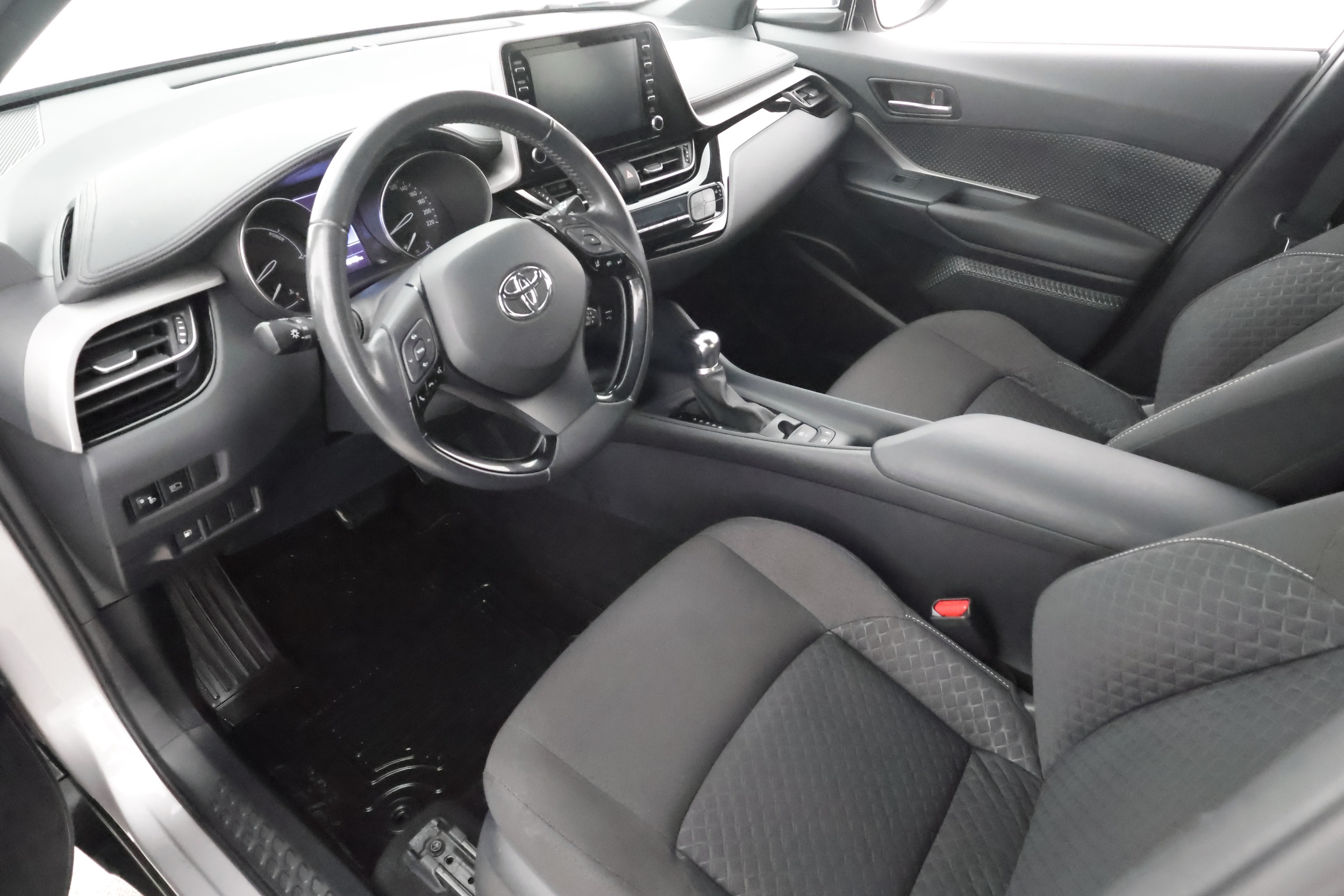 TOYOTA C-HR 20