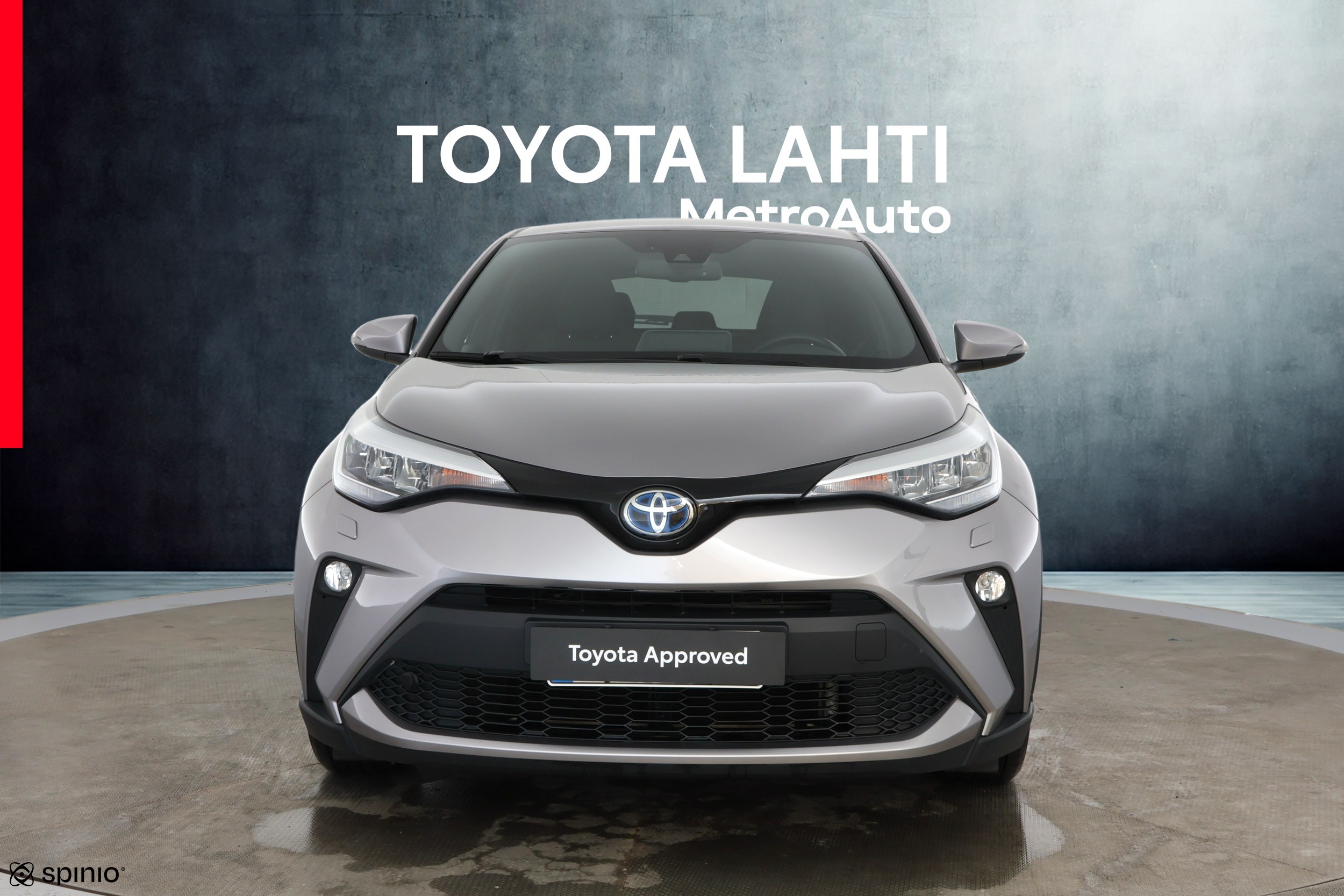 TOYOTA C-HR 8