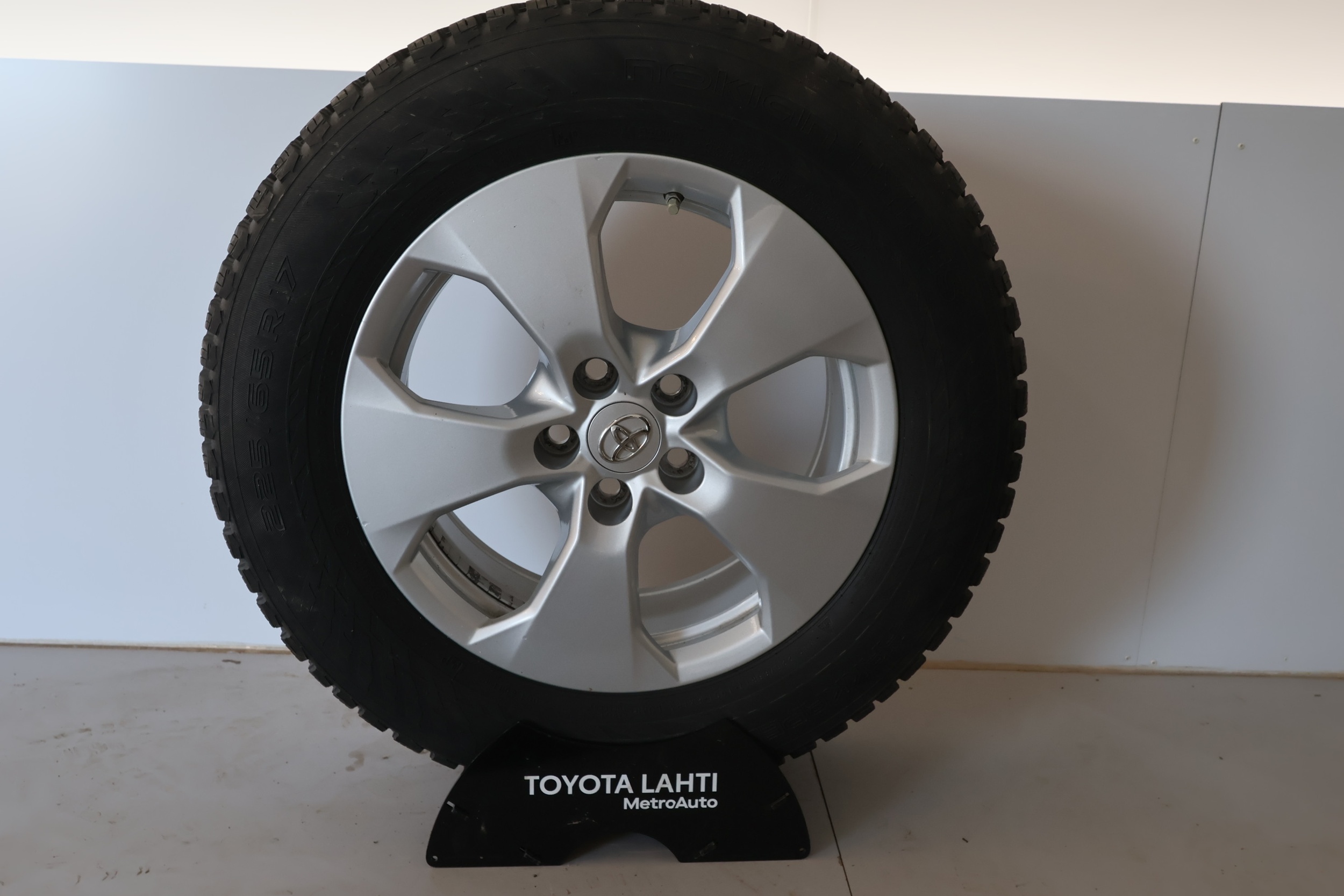 Toyota RAV4 16