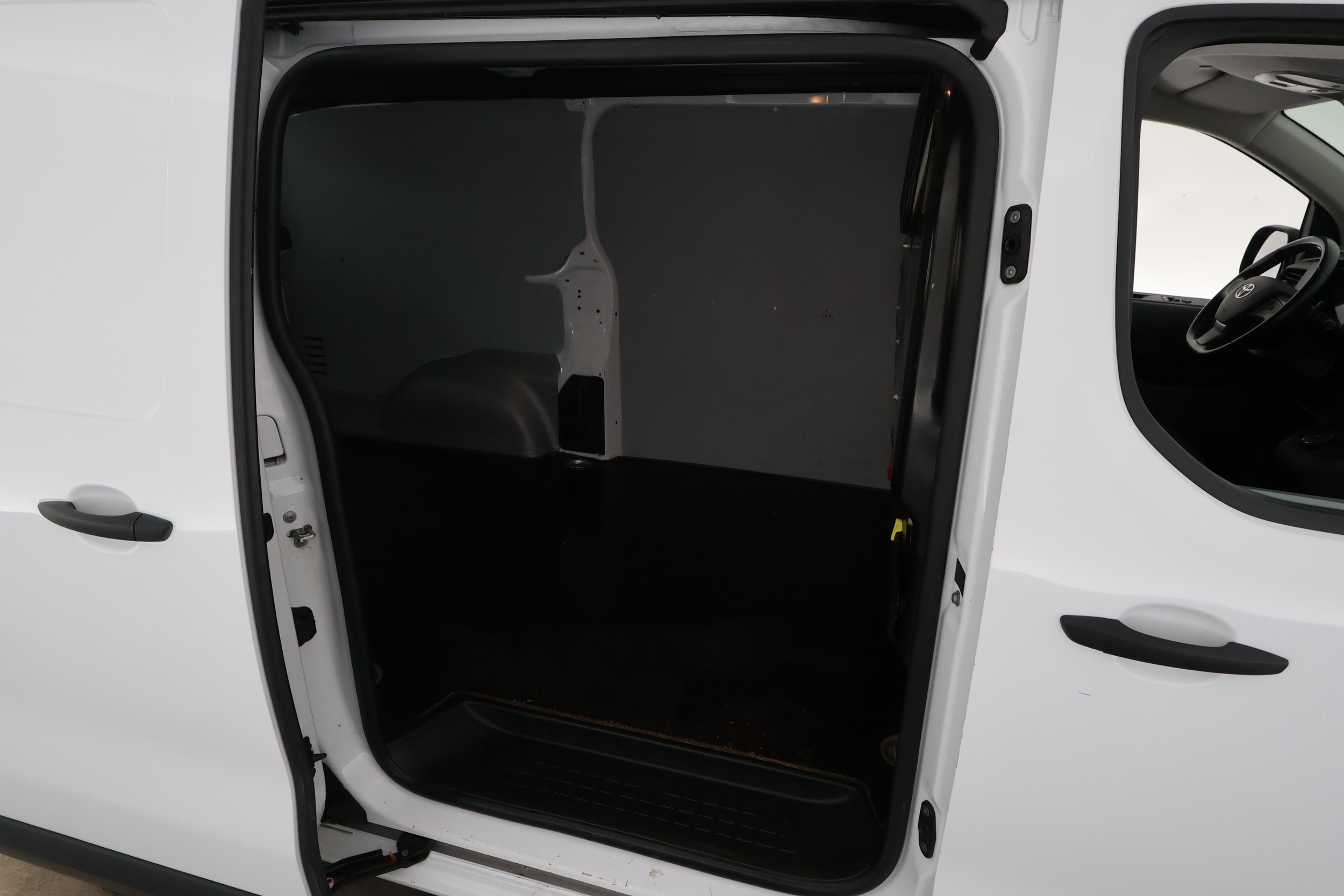 Toyota Proace 16