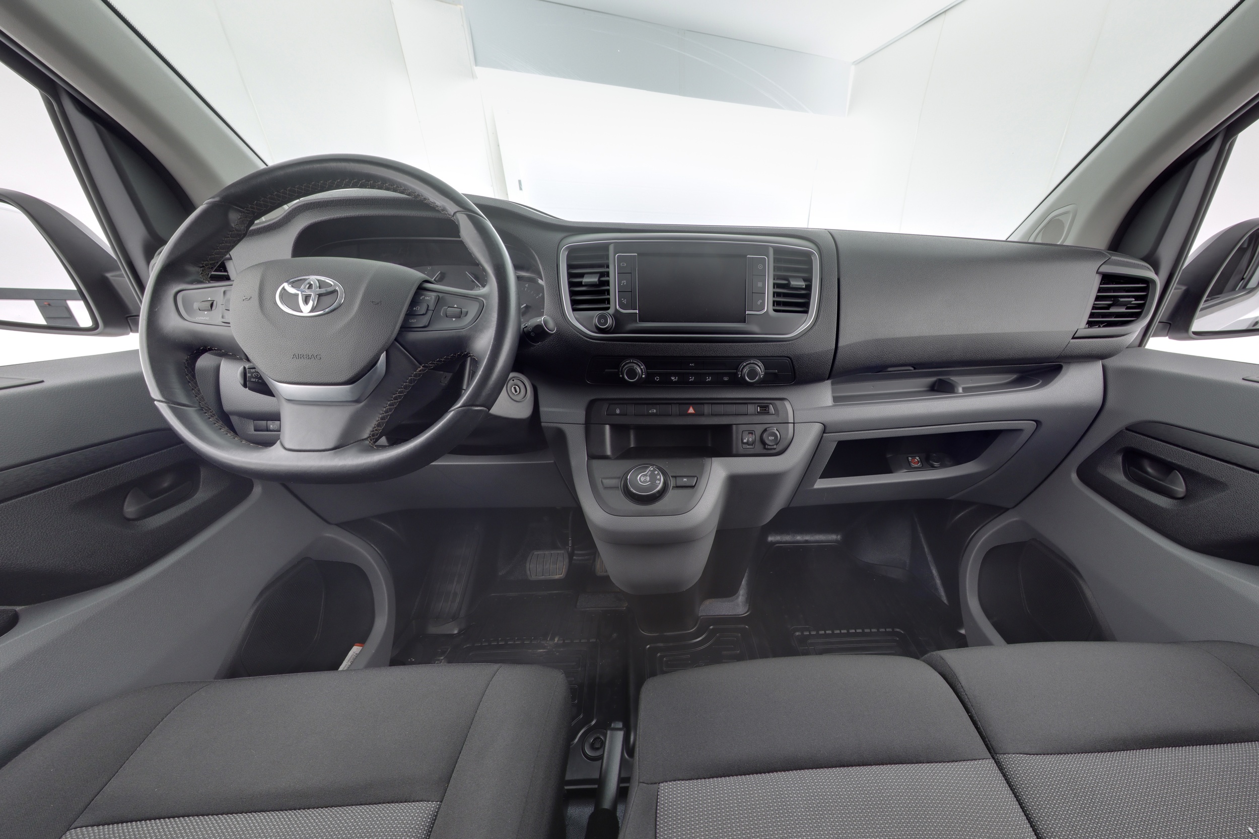 TOYOTA Proace 10
