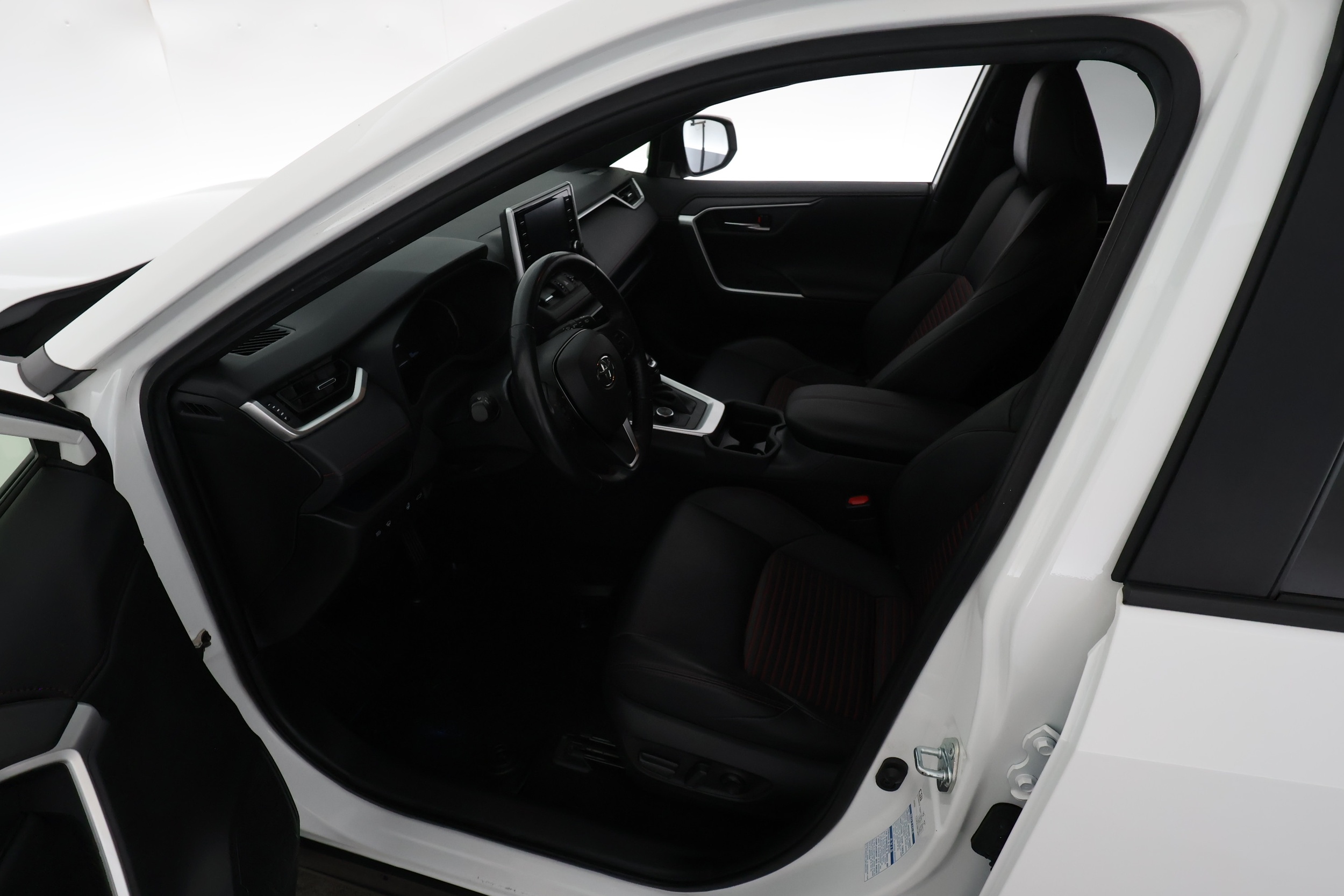 TOYOTA RAV4 Plug-in 17