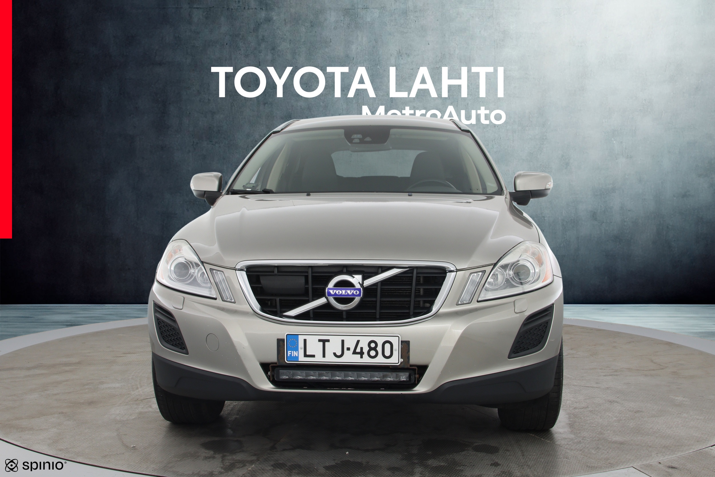 VOLVO XC60 6