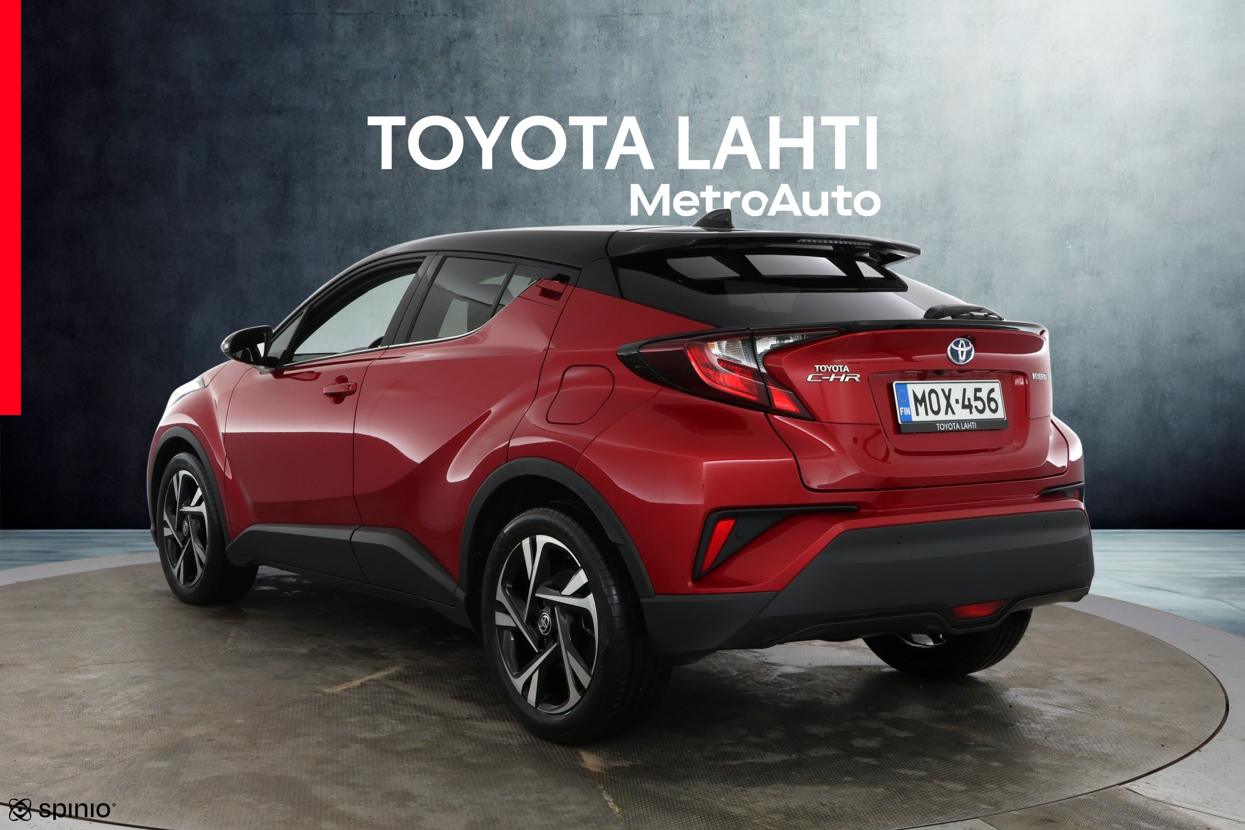 TOYOTA C-HR 2