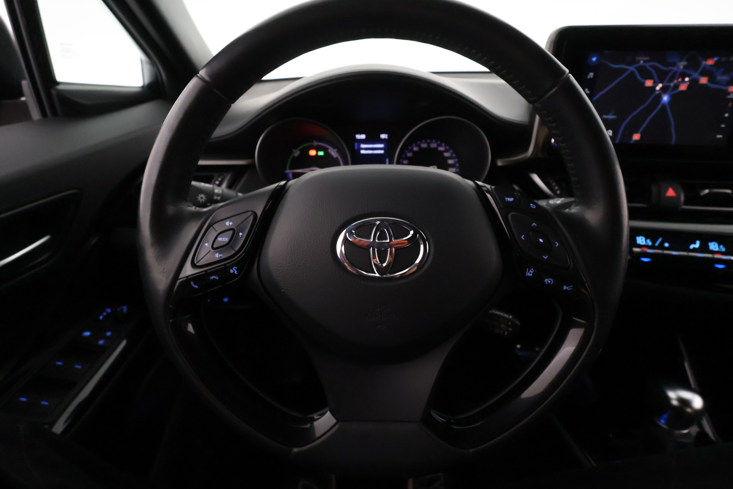 TOYOTA C-HR 22