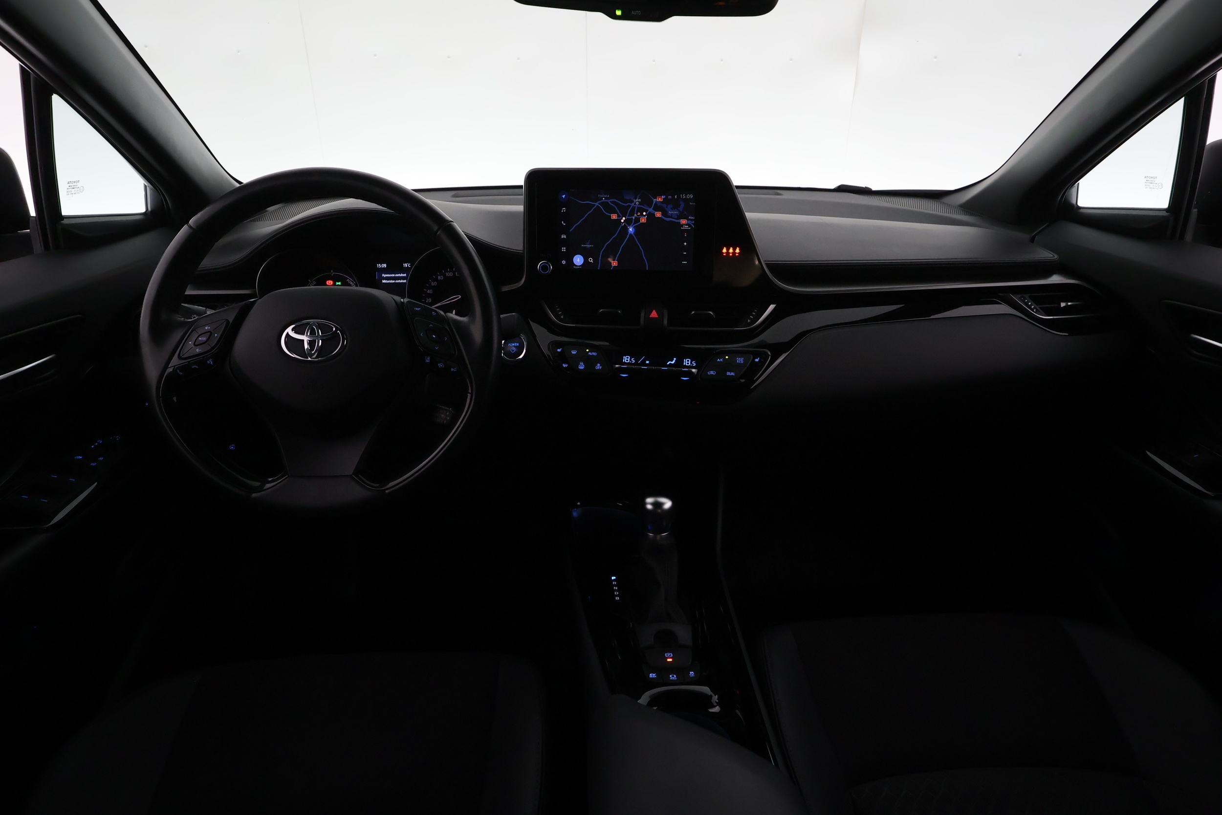 TOYOTA C-HR 25