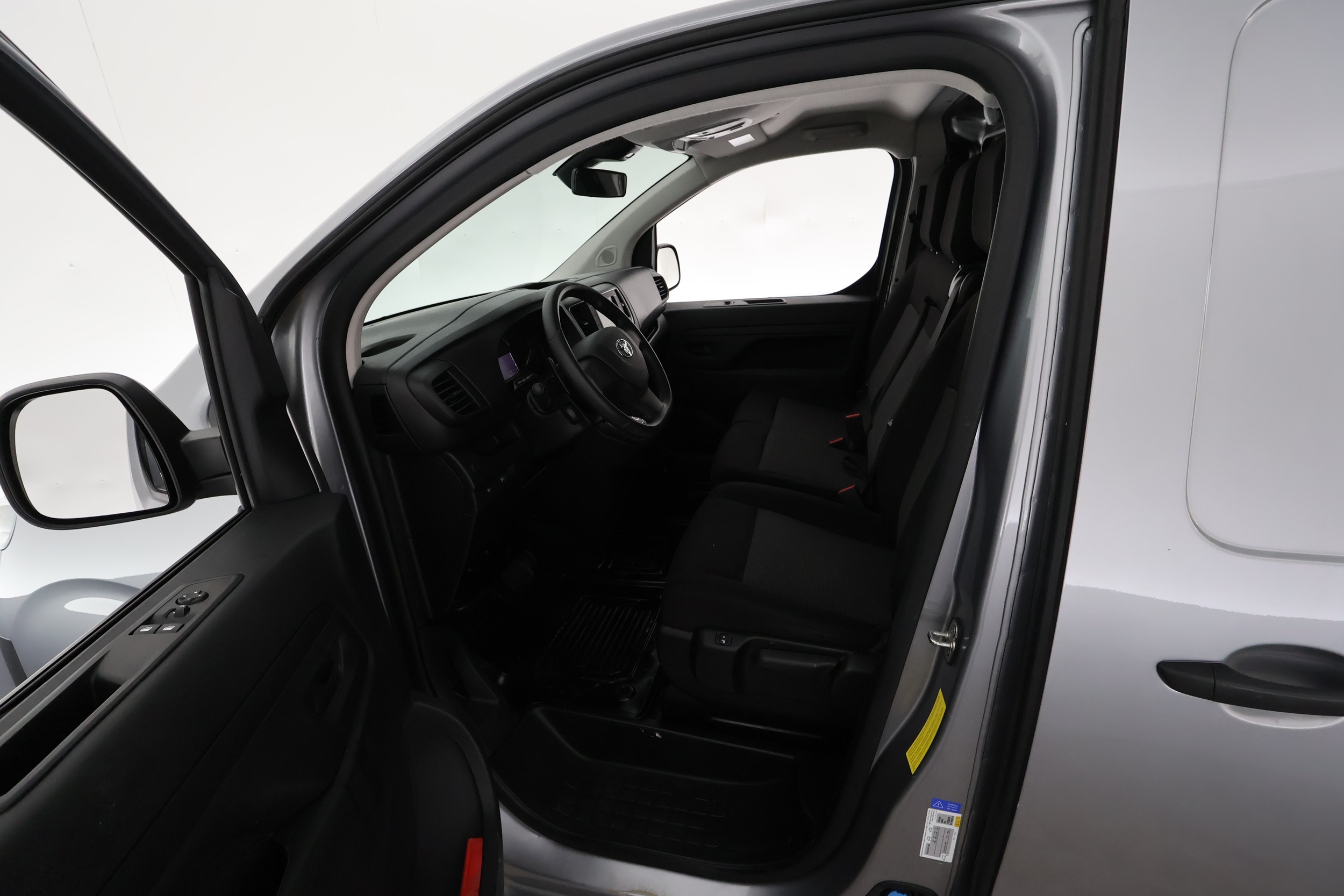 TOYOTA Proace 16