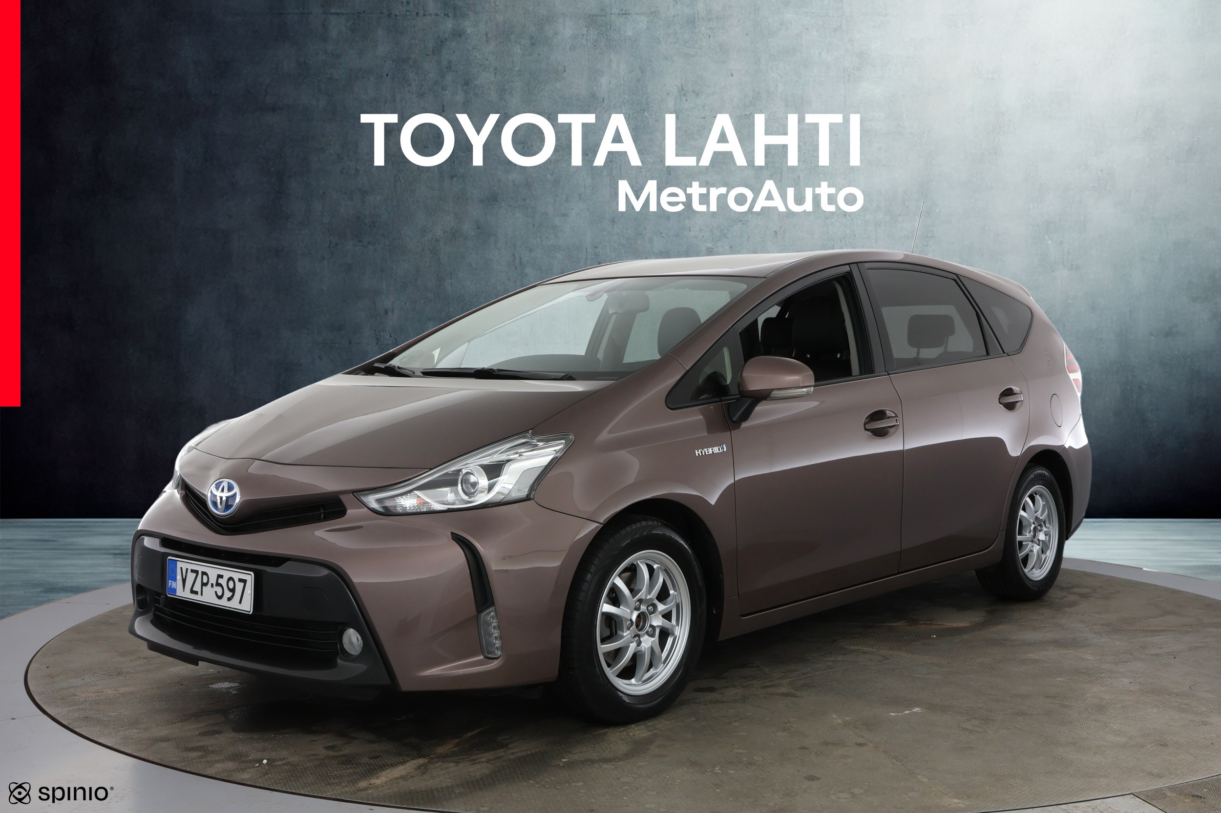 TOYOTA Prius+ 1