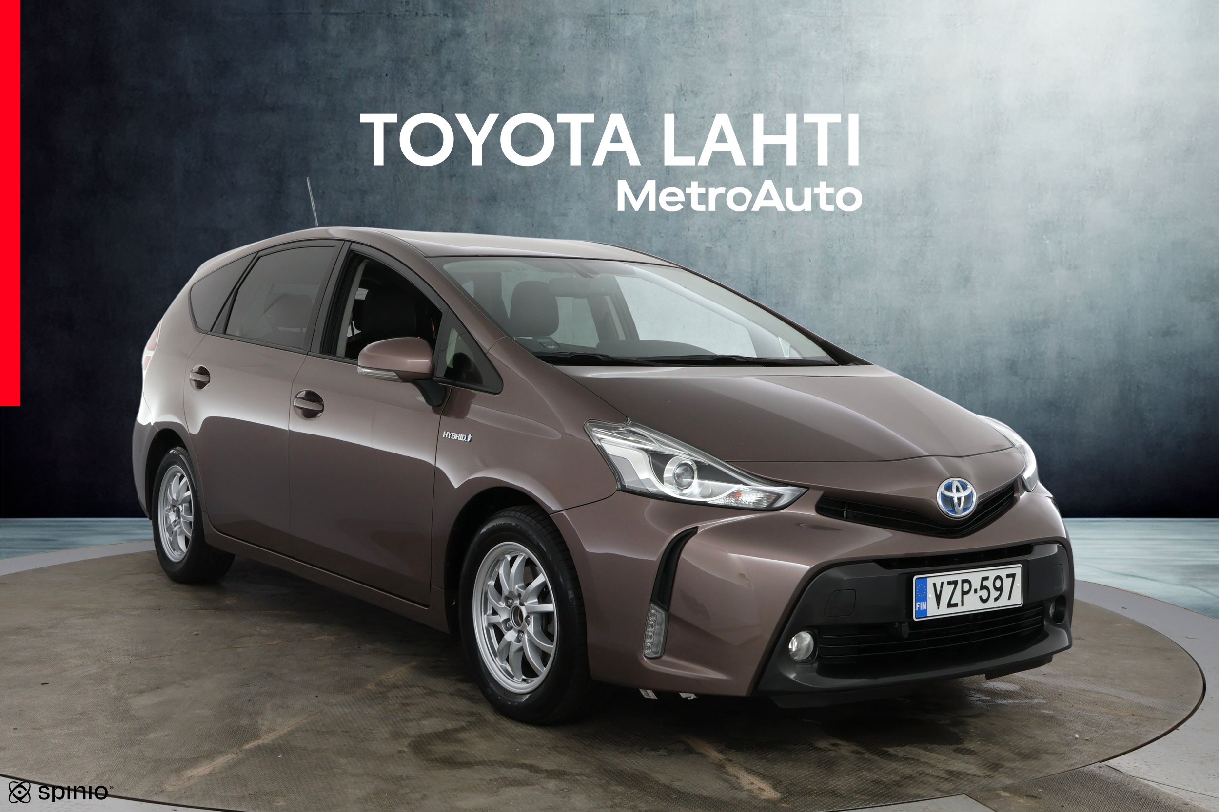 TOYOTA Prius+ 5