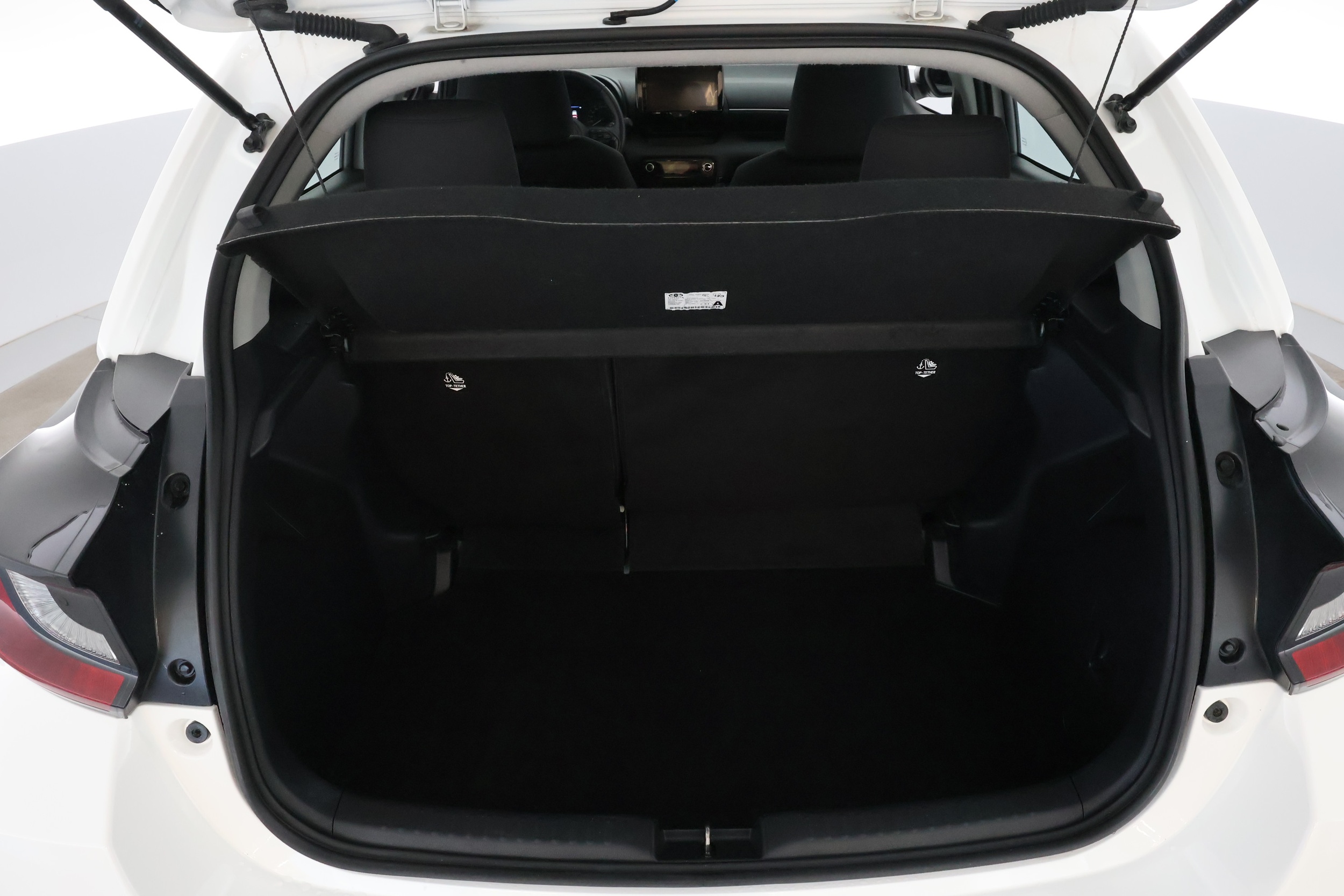 Toyota Yaris 16
