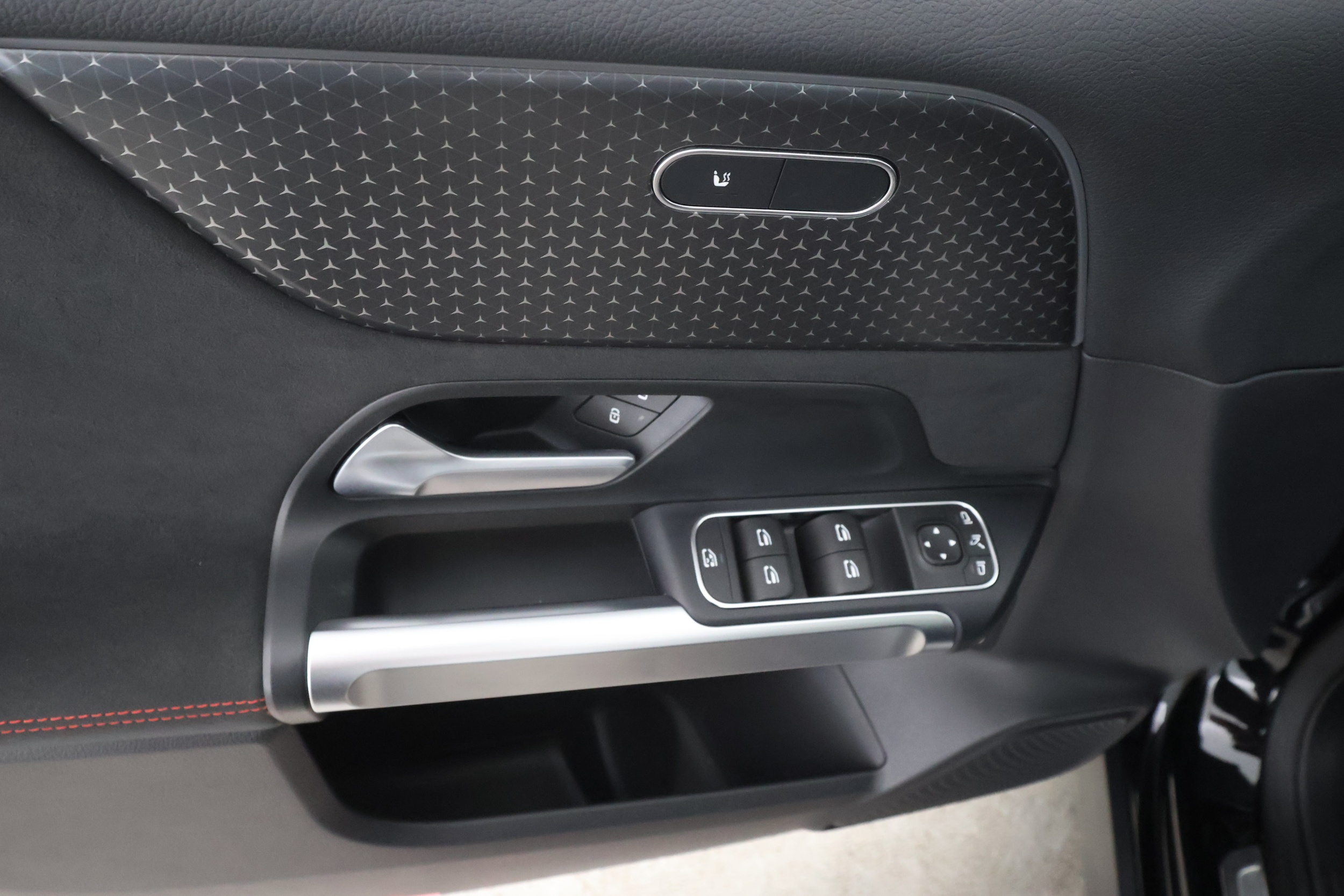 Mercedes-Benz EQB 20
