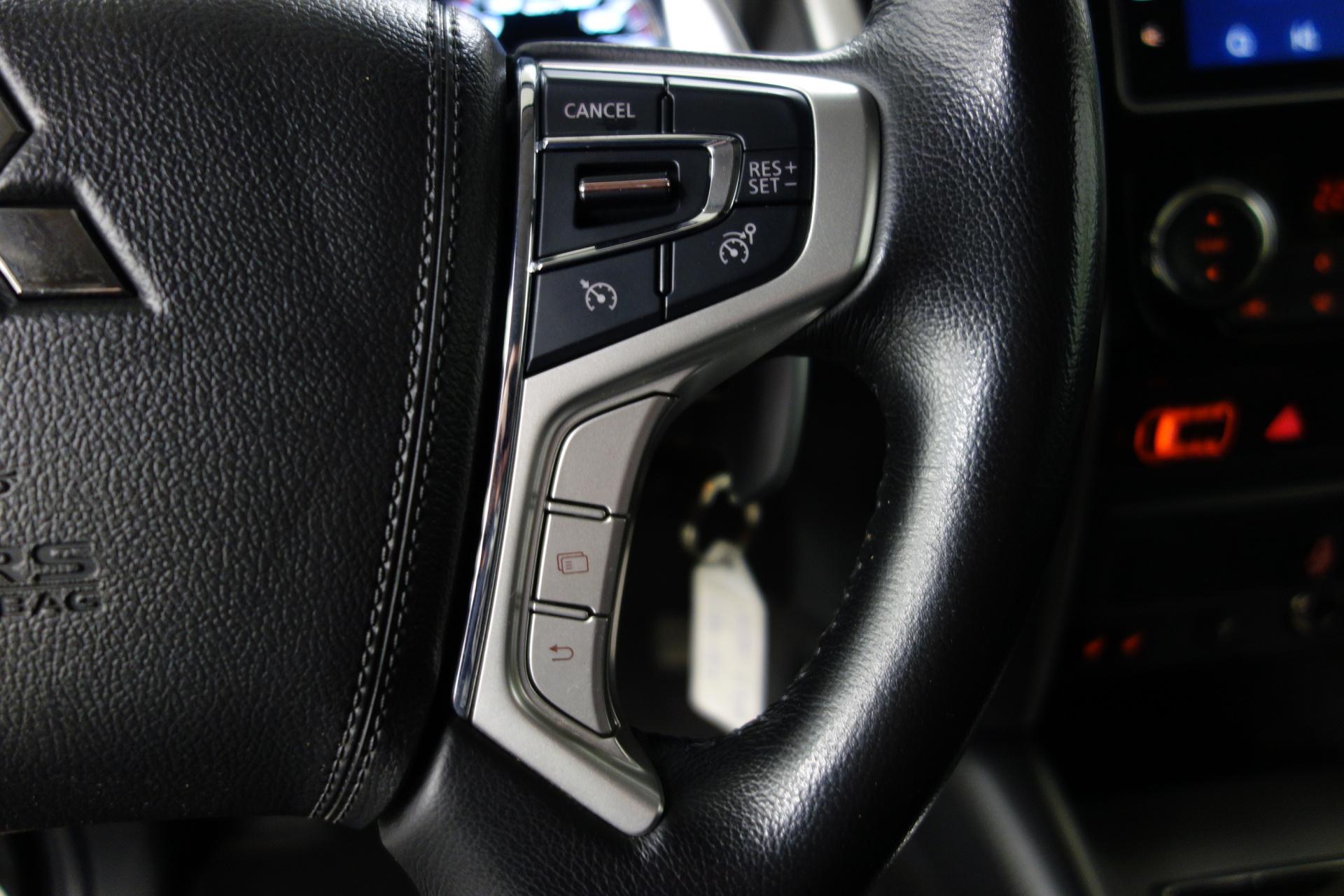 MITSUBISHI L200 2023