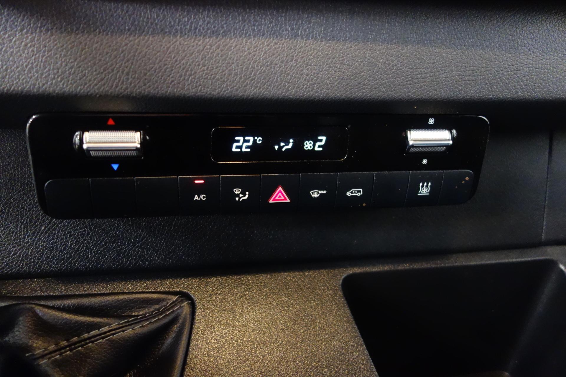 MERCEDES-BENZ Sprinter 2023