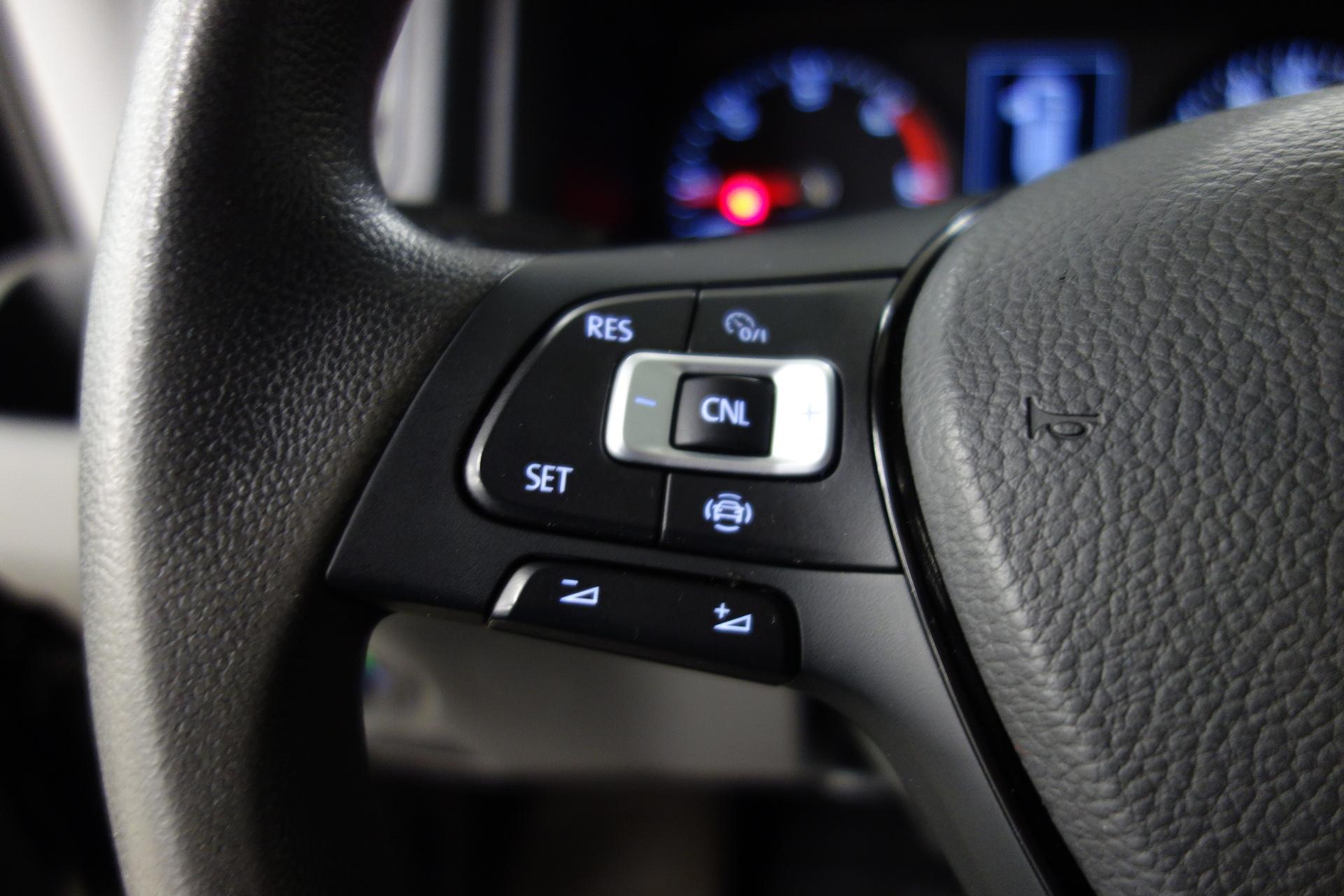 VOLKSWAGEN Crafter 2024