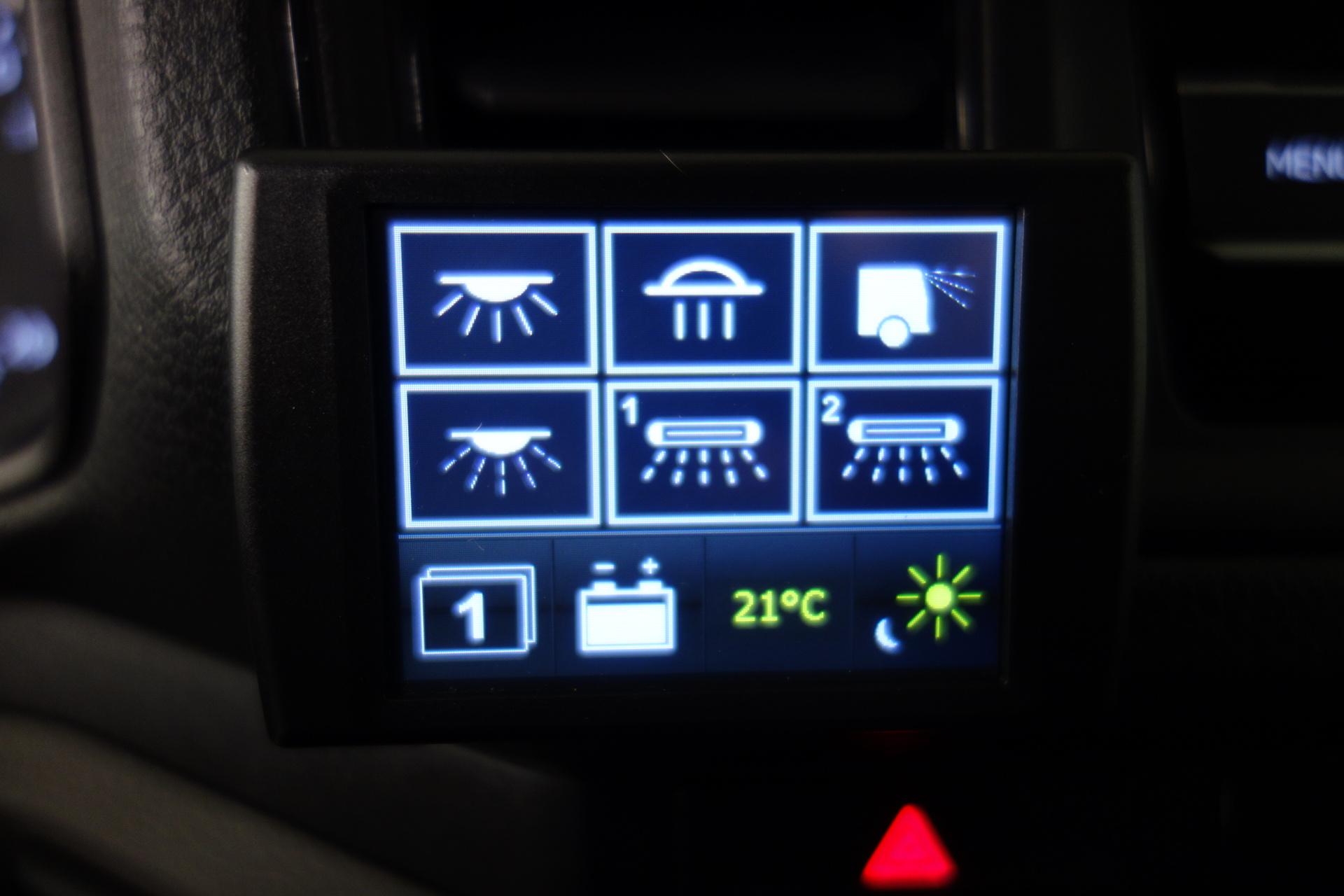 VOLKSWAGEN Crafter 2024