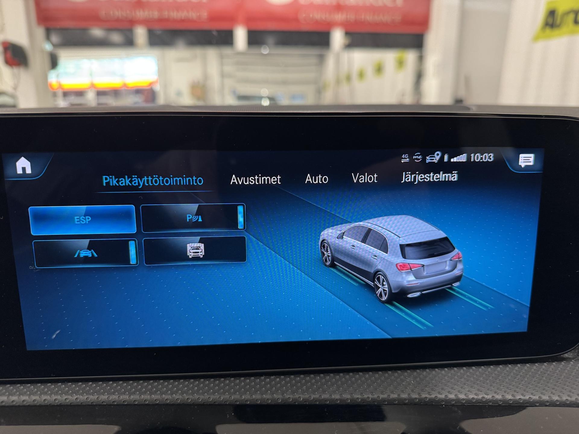 MERCEDES-BENZ A 2021