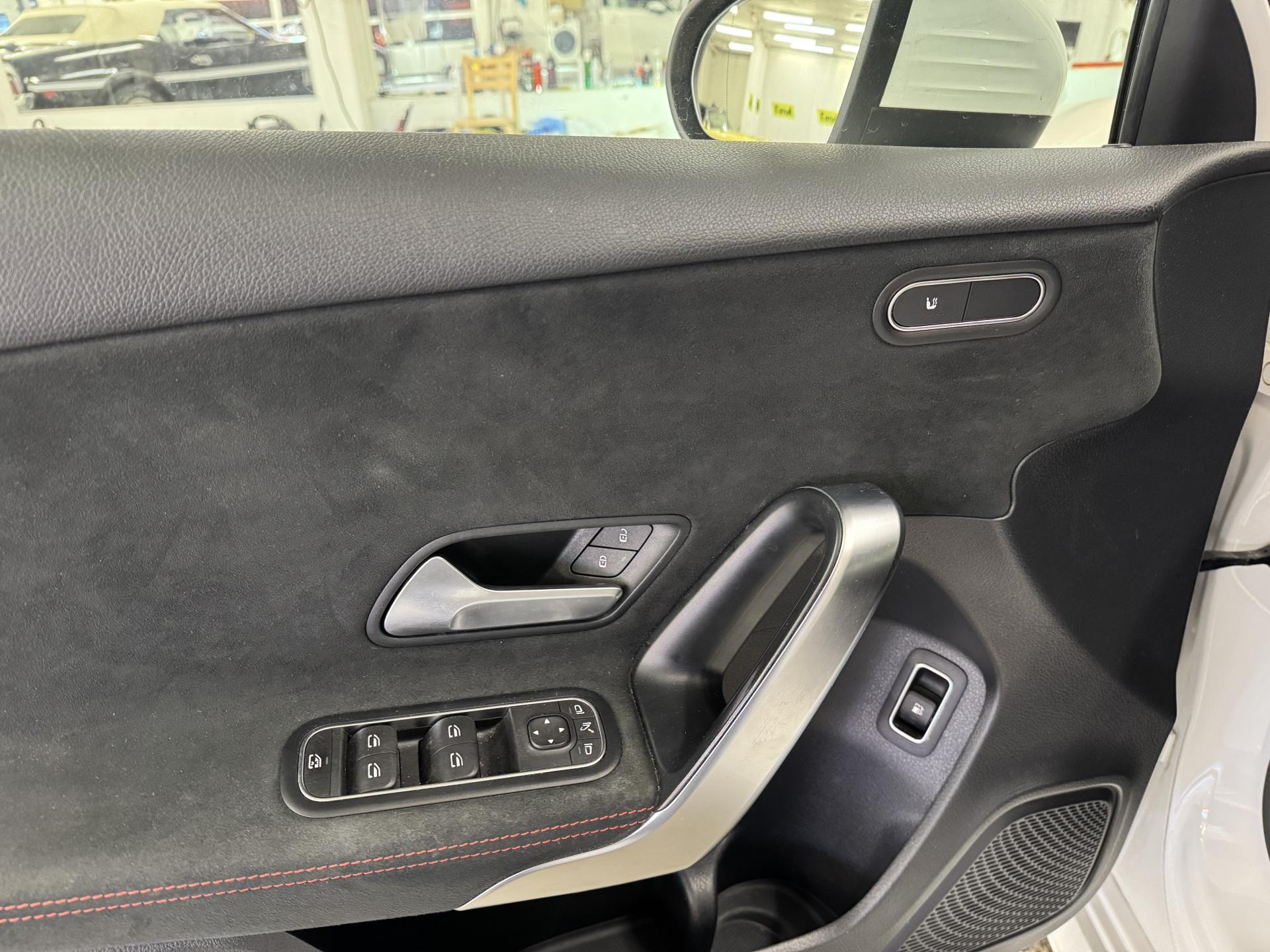 MERCEDES-BENZ A 2021
