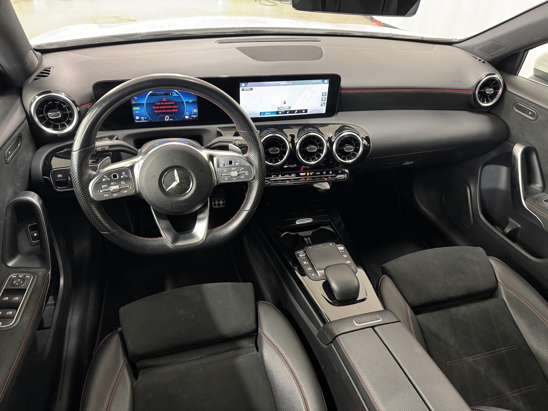 MERCEDES-BENZ A 2021