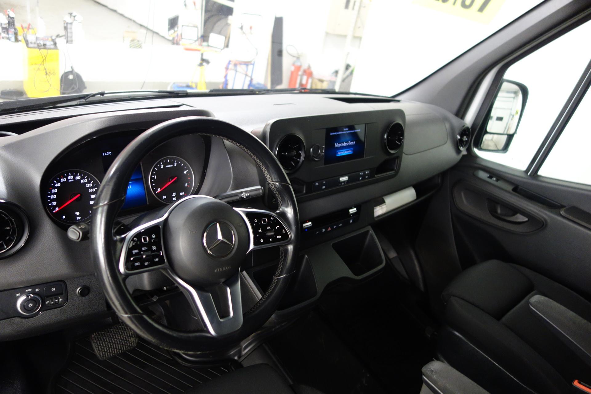 MERCEDES-BENZ Sprinter 2021