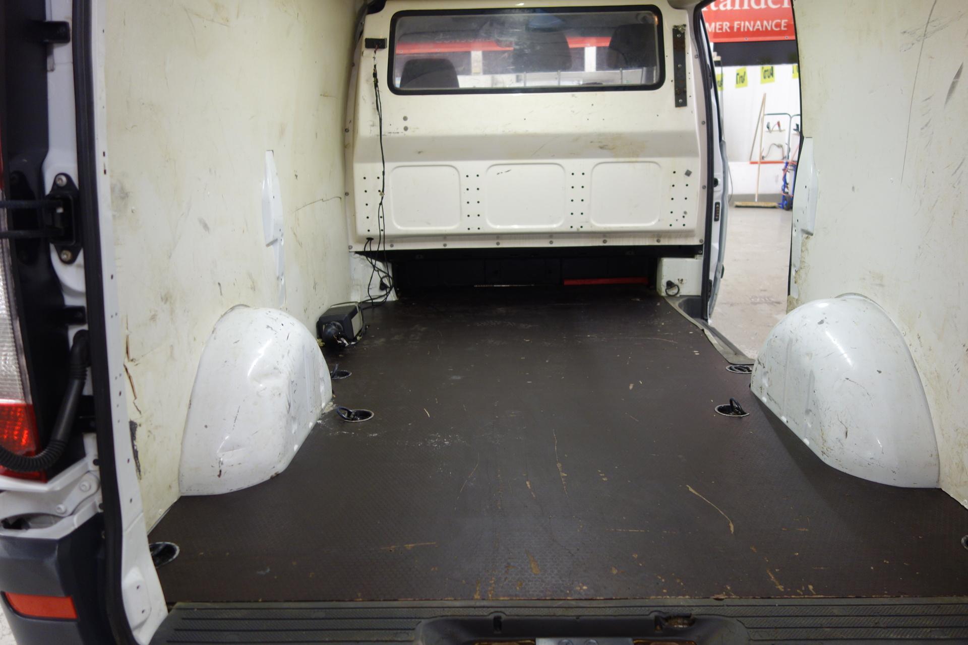 MERCEDES-BENZ Vito 2013