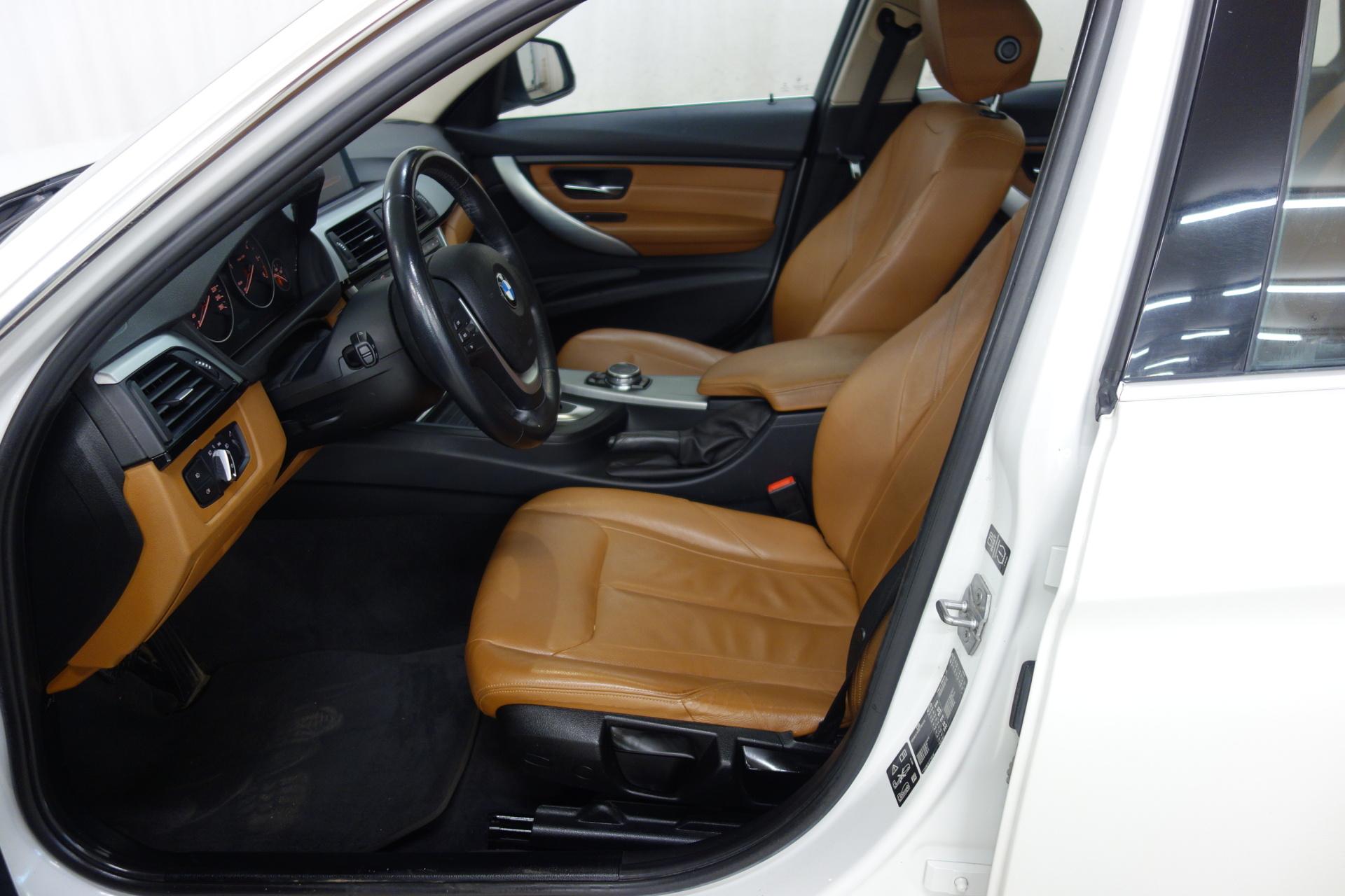 BMW 320 2015