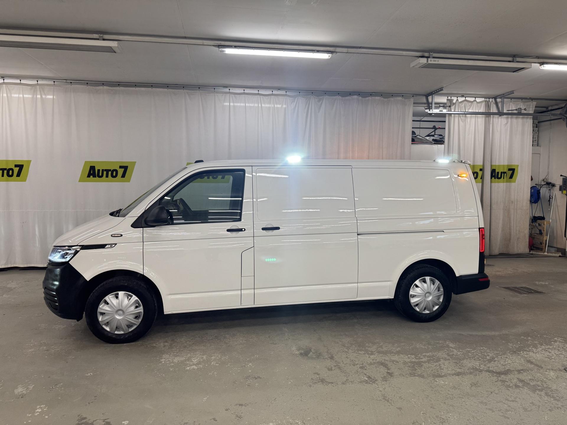 VOLKSWAGEN Transporter 2021