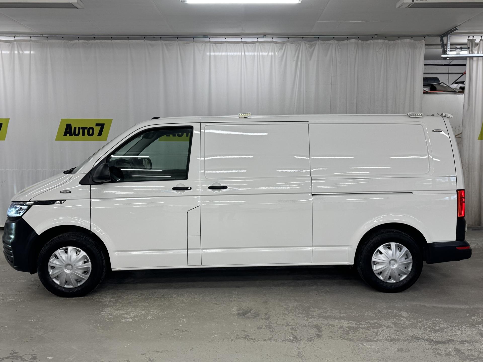 VOLKSWAGEN Transporter 2021