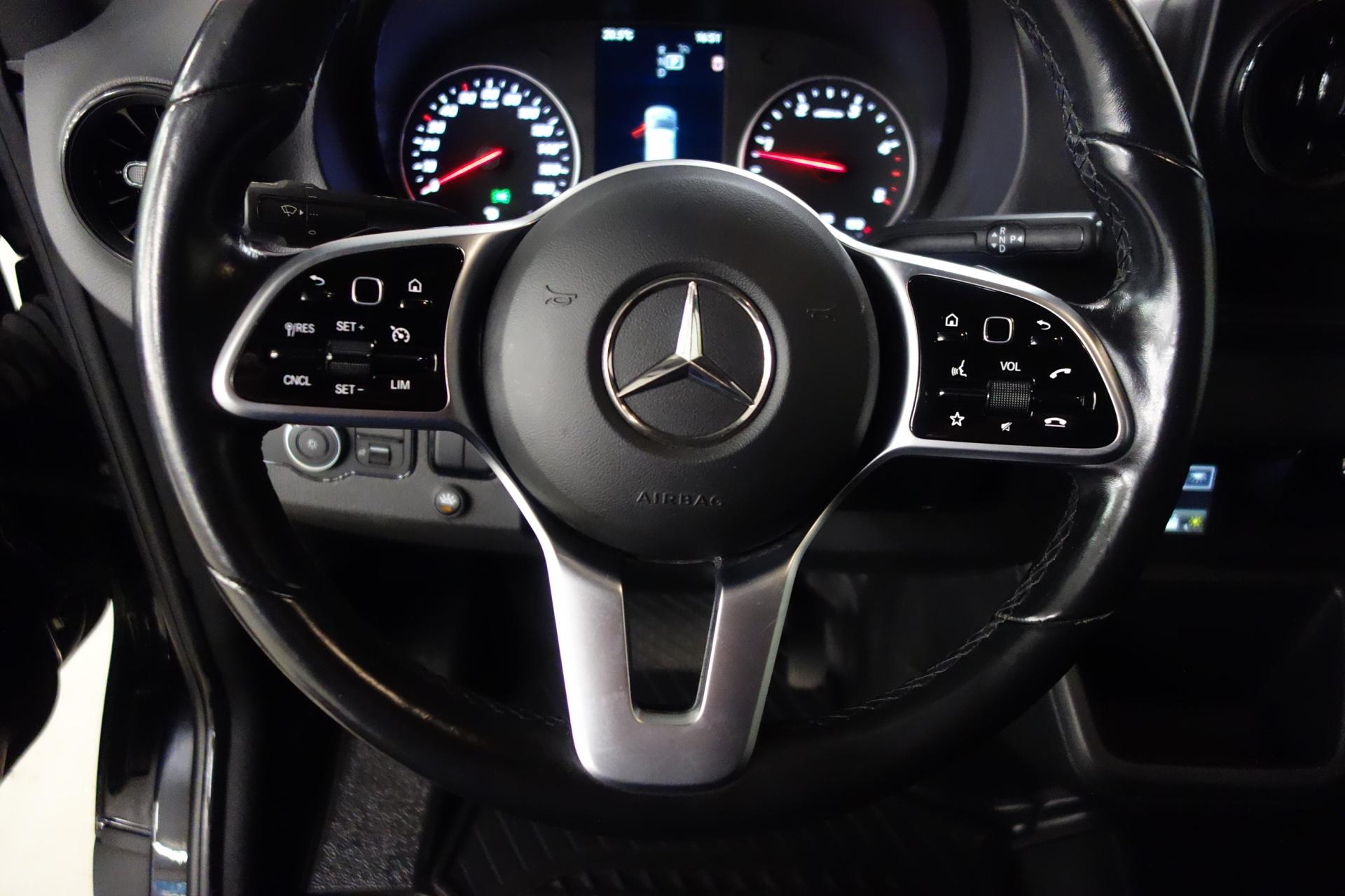 MERCEDES-BENZ Sprinter 2024