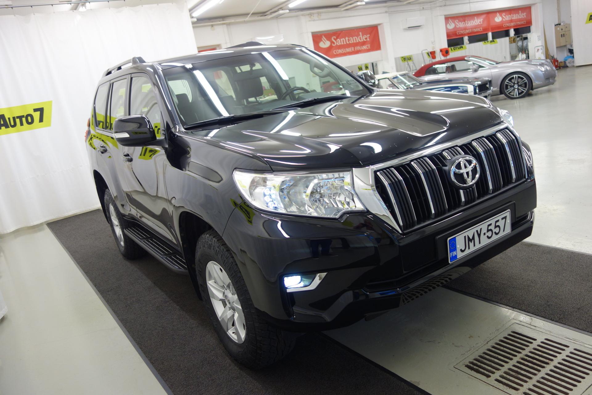 TOYOTA Land Cruiser 2023