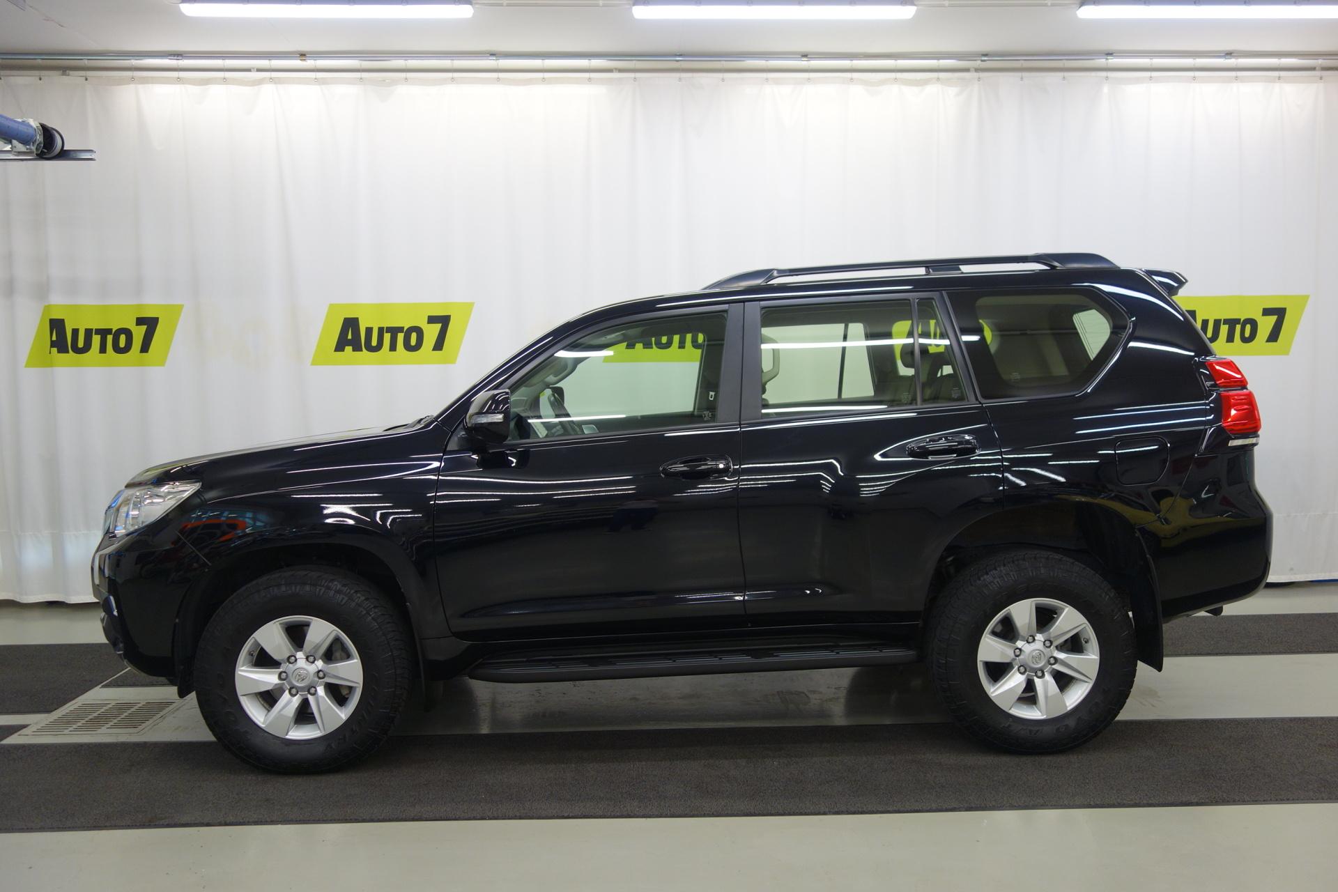 TOYOTA Land Cruiser 2023