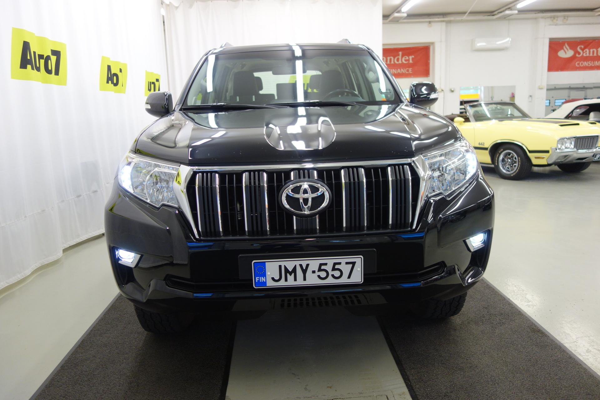 TOYOTA Land Cruiser 2023