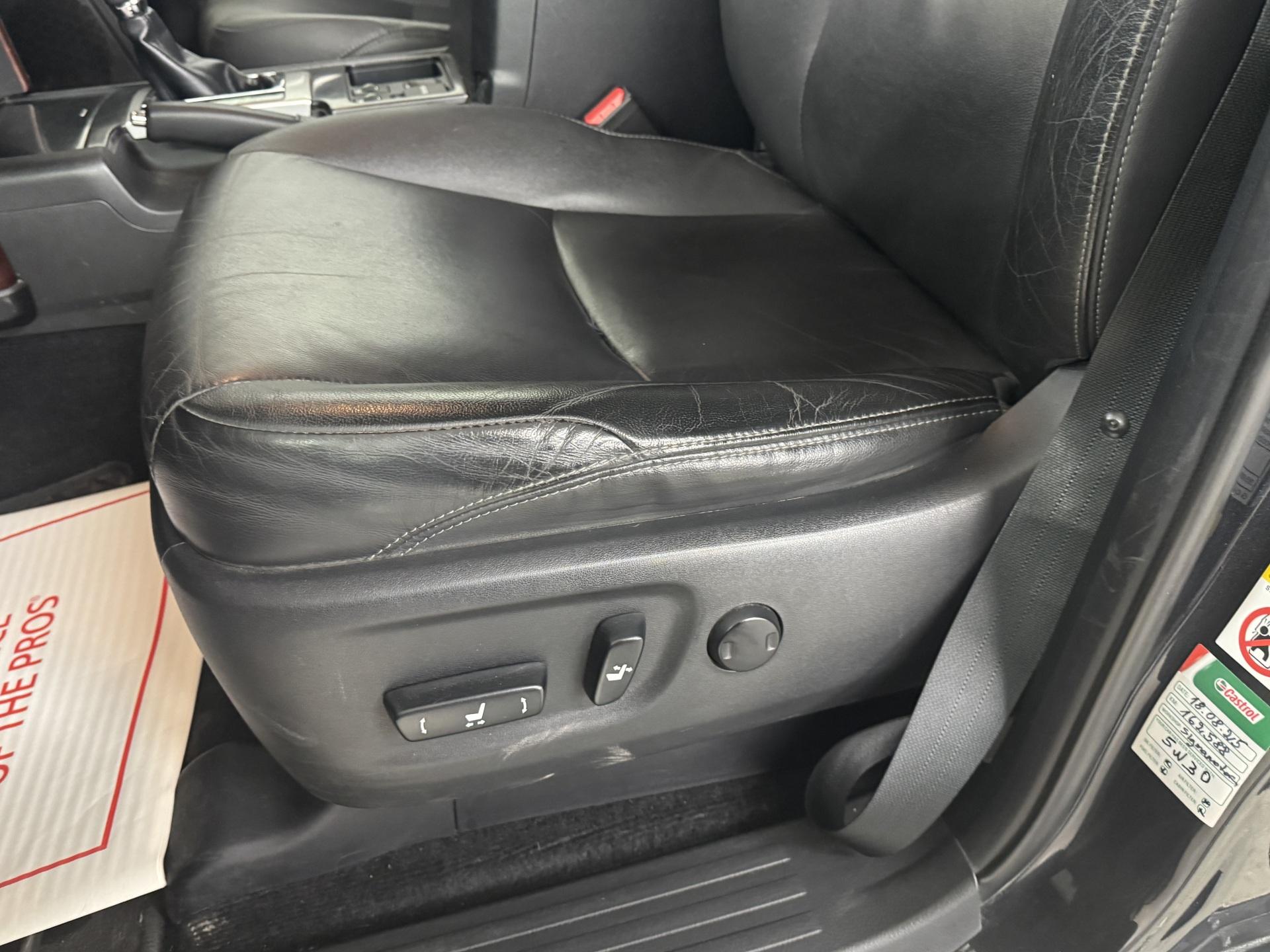 TOYOTA Land Cruiser 2014