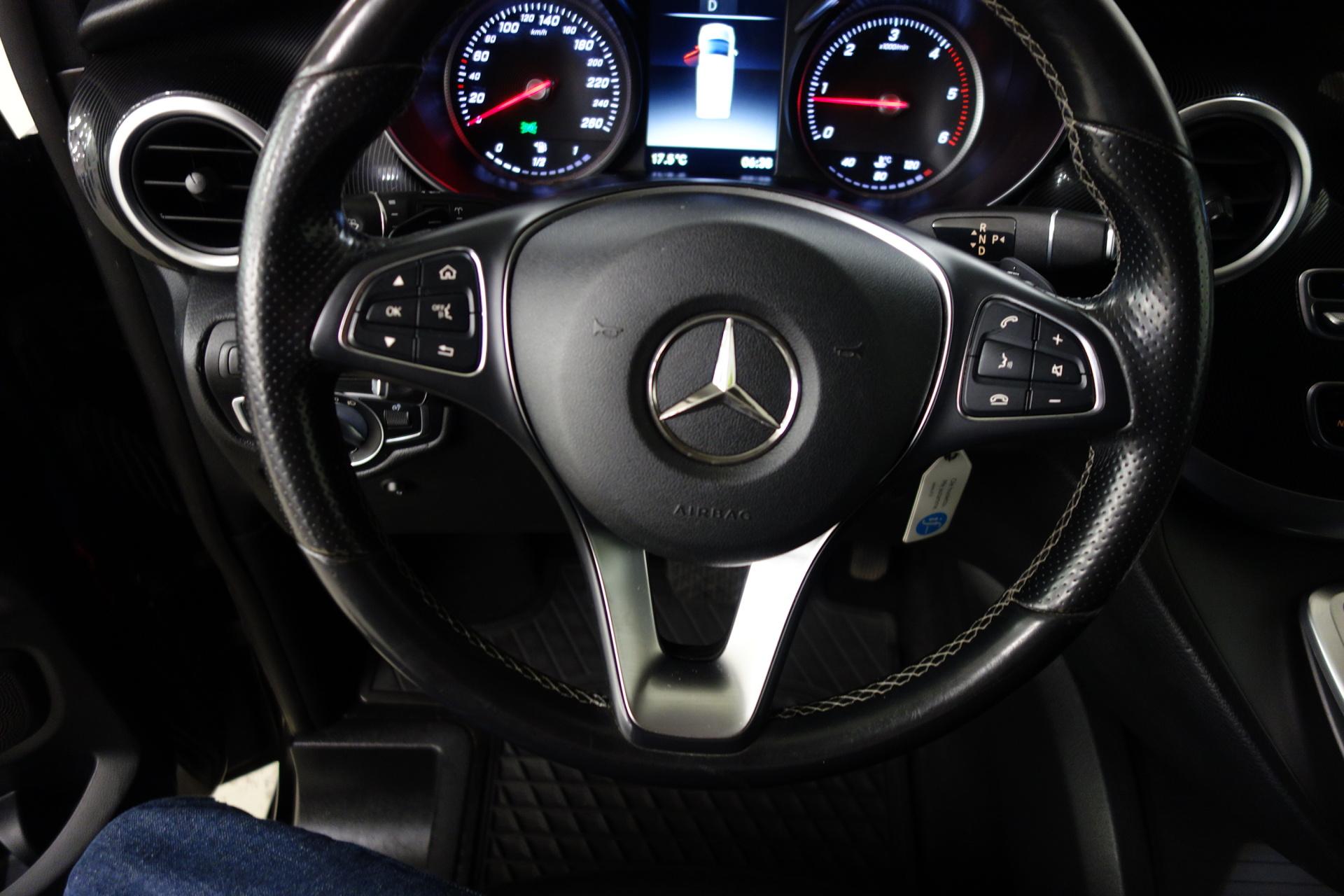 MERCEDES-BENZ V 2019