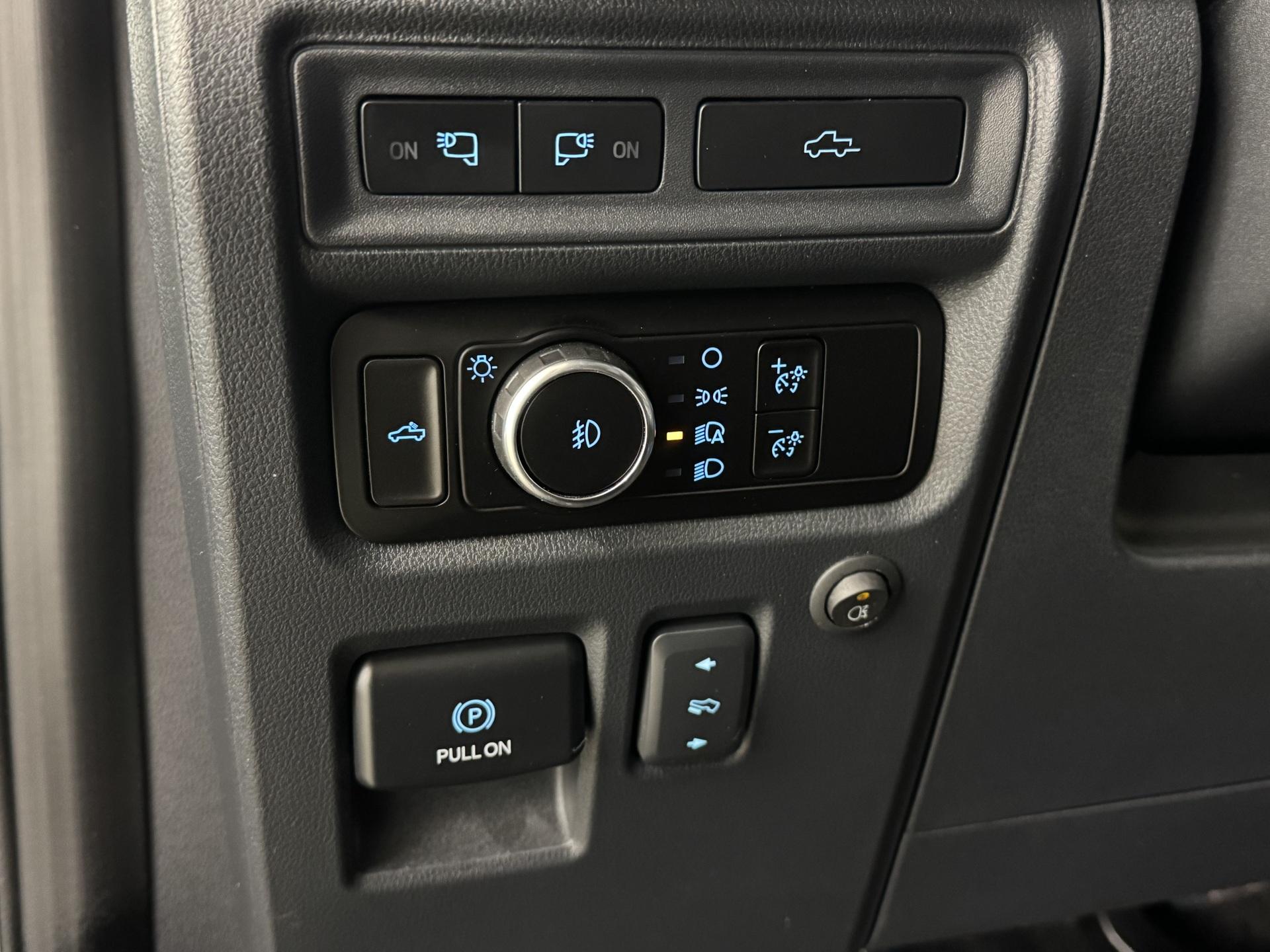 FORD F-150 2024