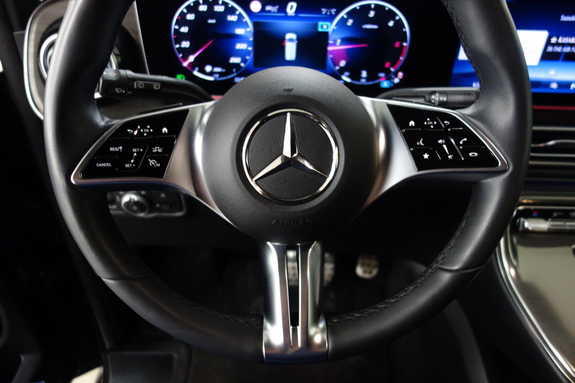 MERCEDES-BENZ V 2025