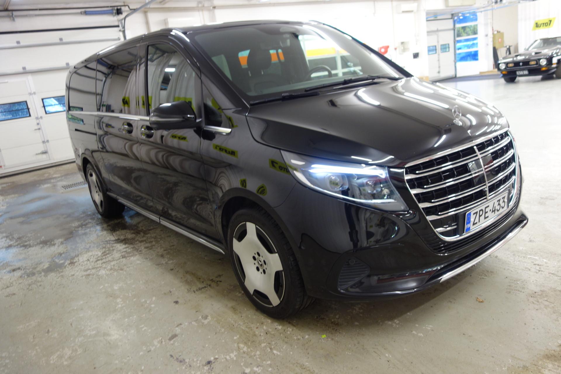 MERCEDES-BENZ V 2025