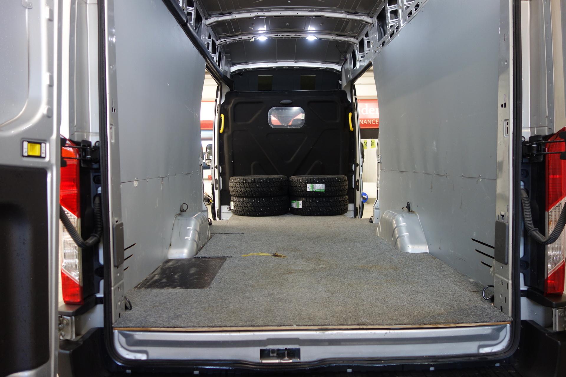 FORD Transit 2023
