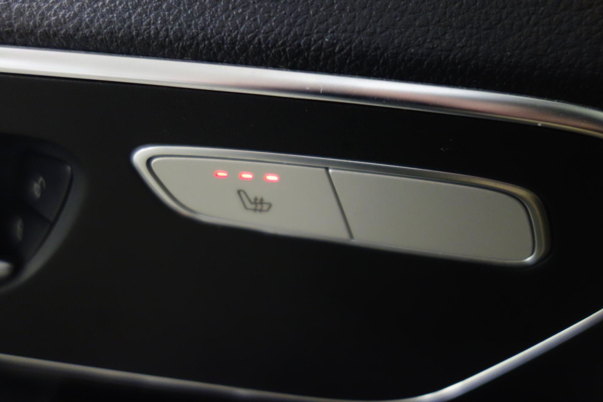MERCEDES-BENZ Vito 2023