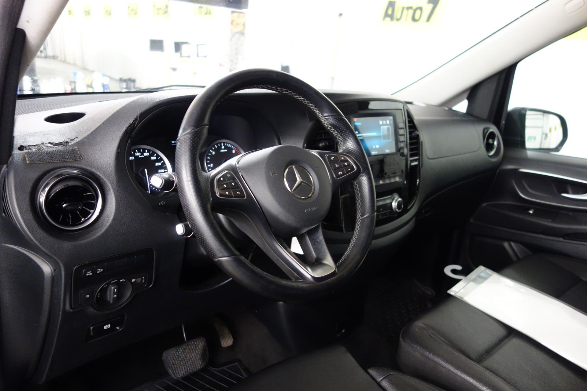 MERCEDES-BENZ Vito 2023