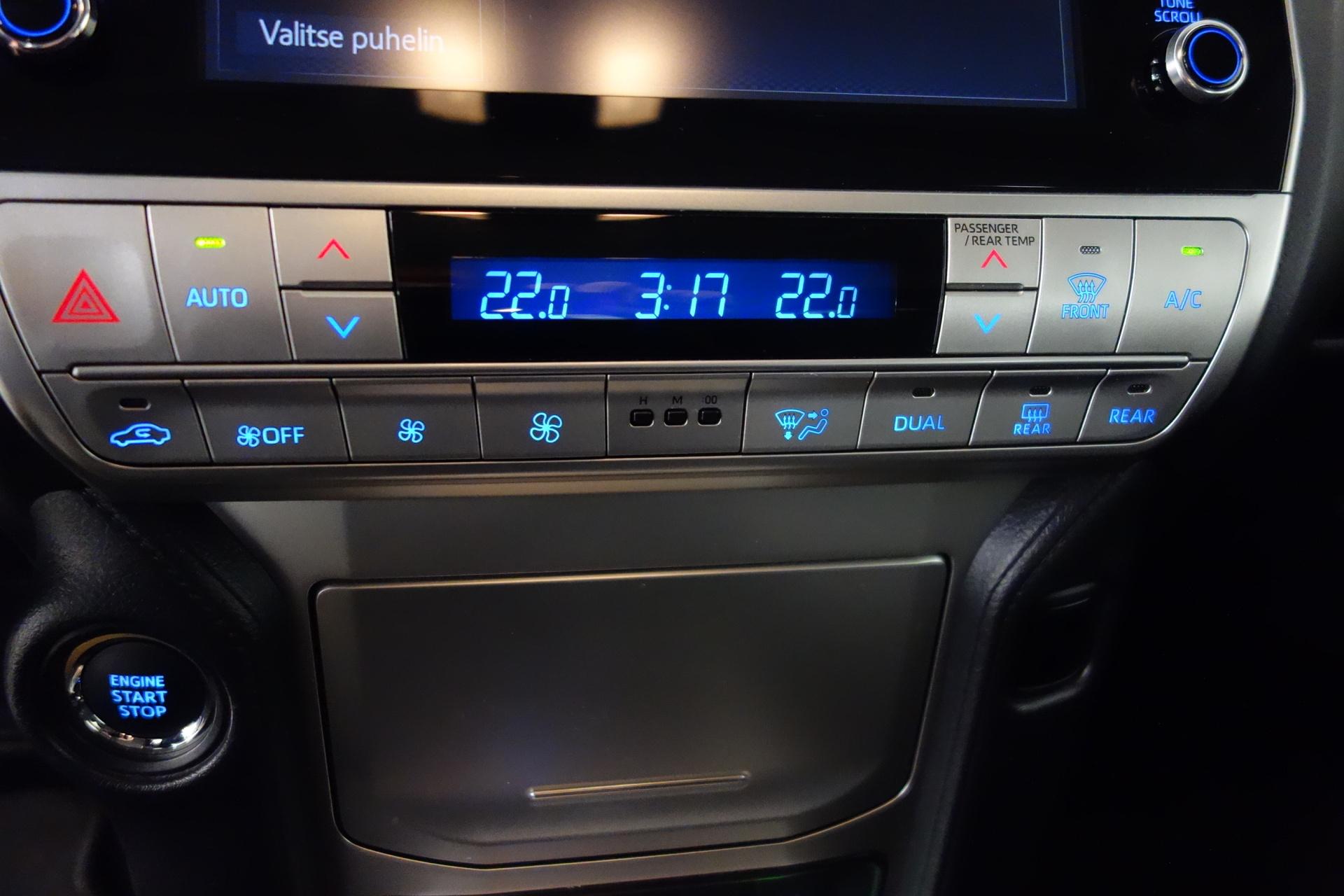 TOYOTA Land Cruiser 2023