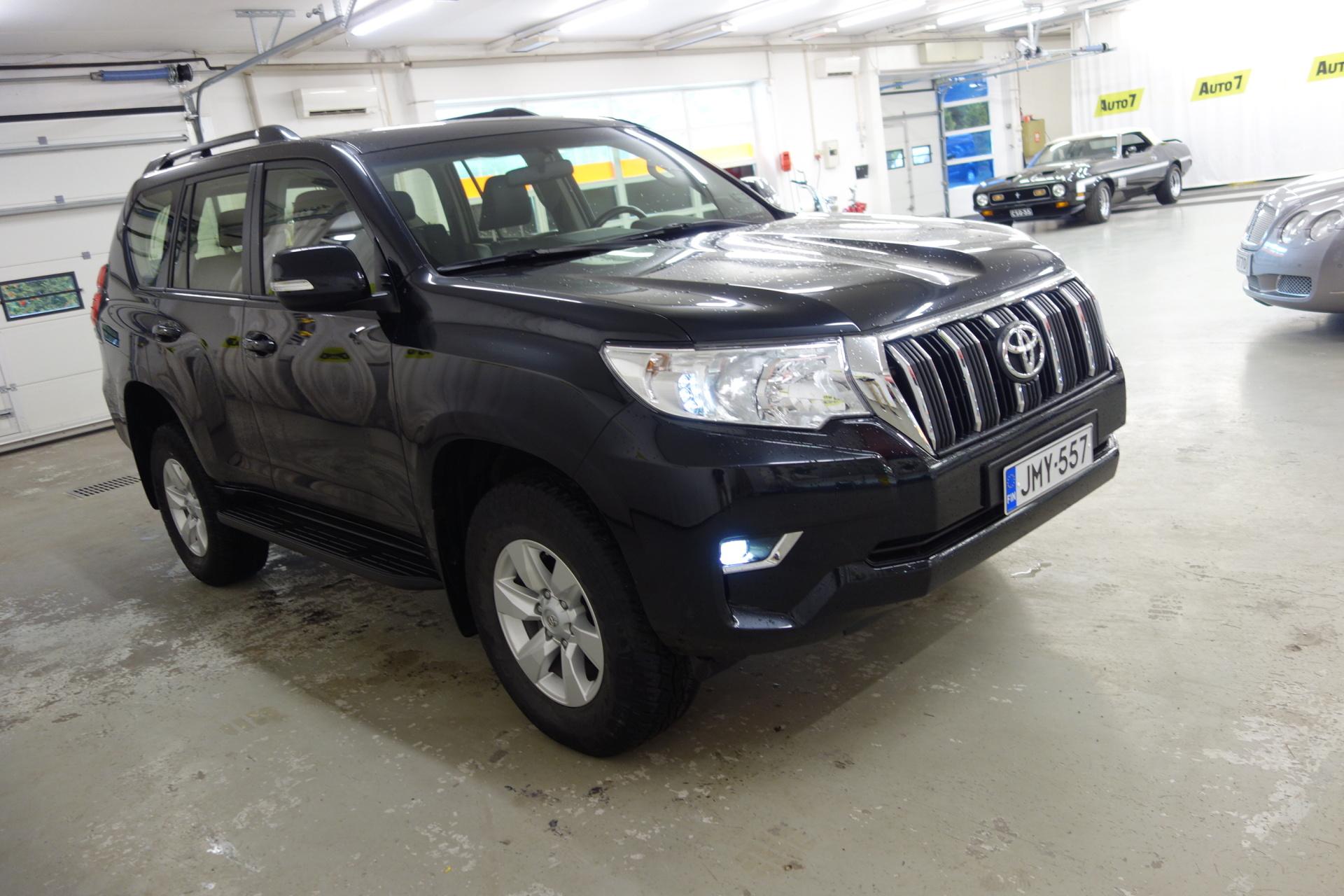 TOYOTA Land Cruiser 2023