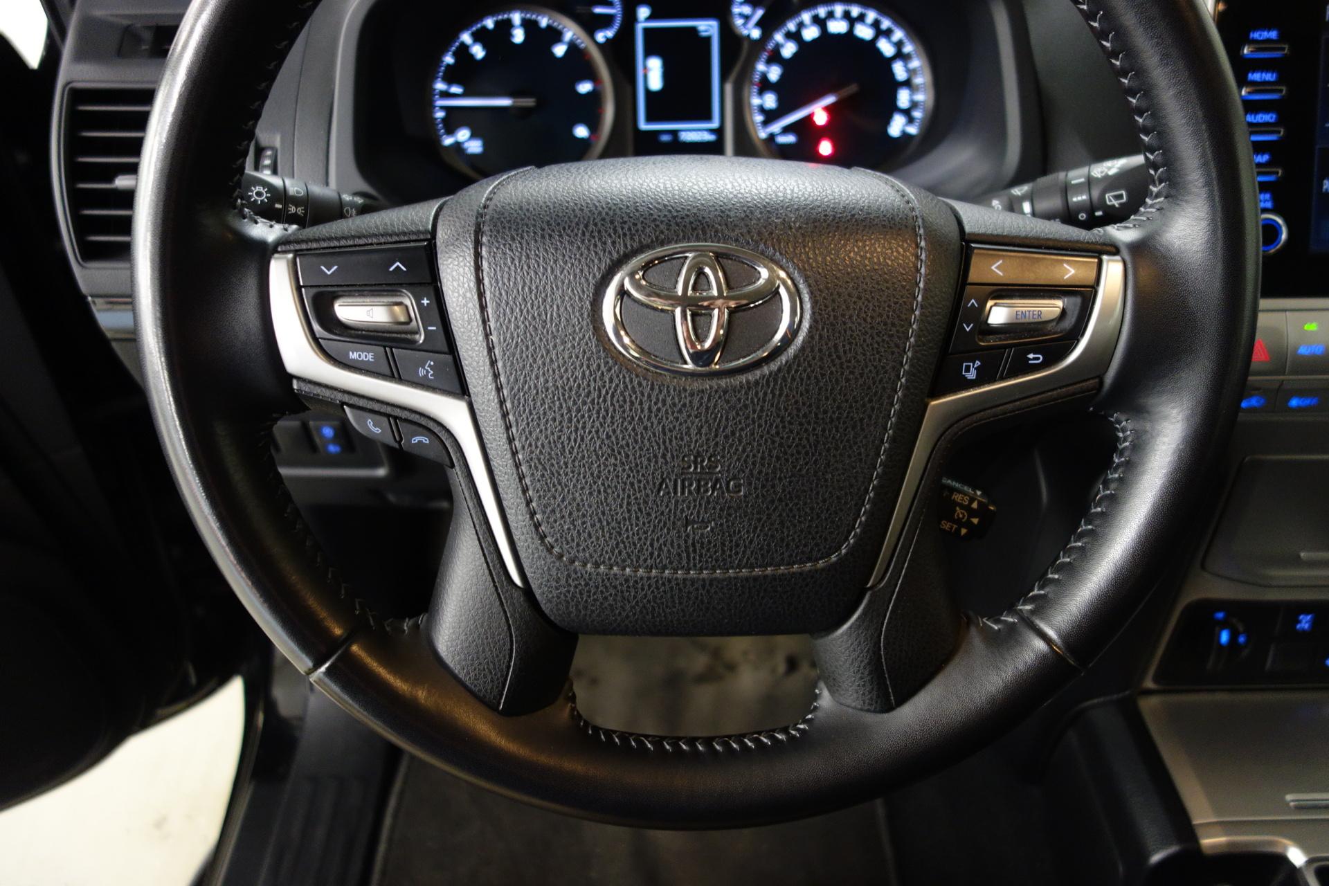 TOYOTA Land Cruiser 2023