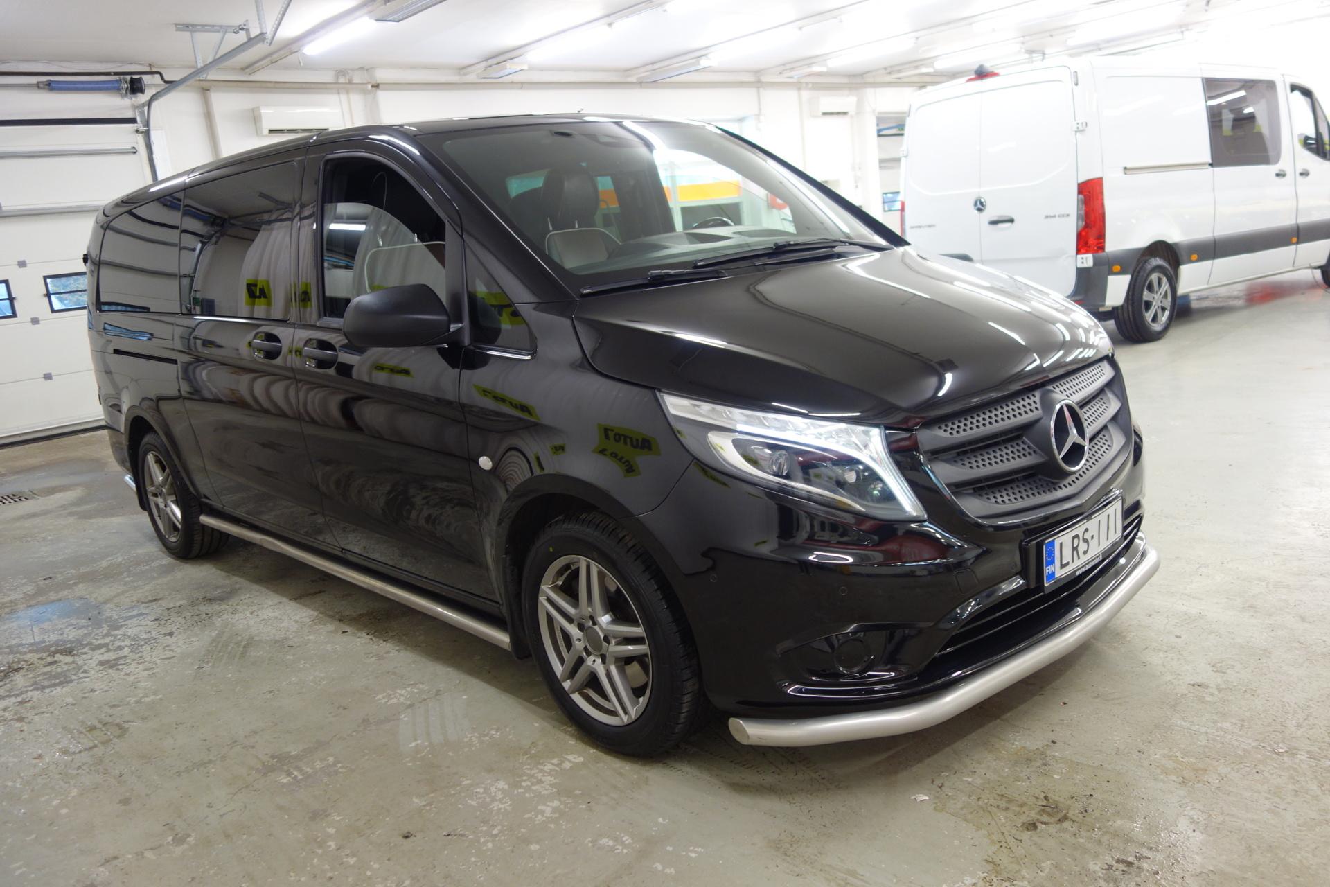 MERCEDES-BENZ V 2023